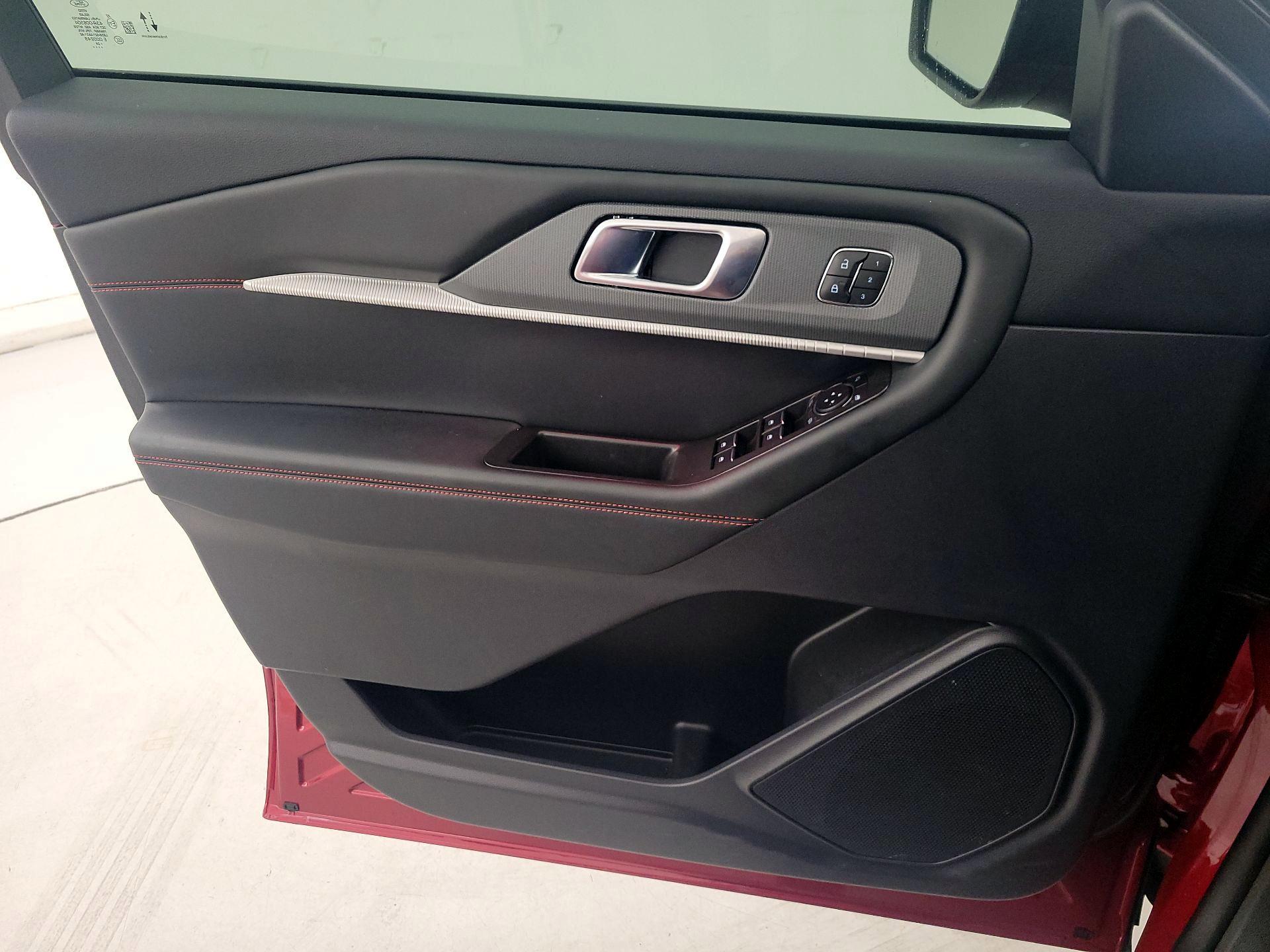 Thumbnail: 2025 Ford Explorer - 12