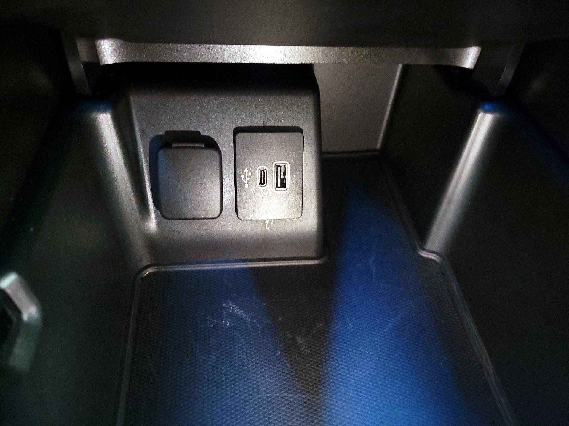 Thumbnail: 2025 Ford Explorer - 19