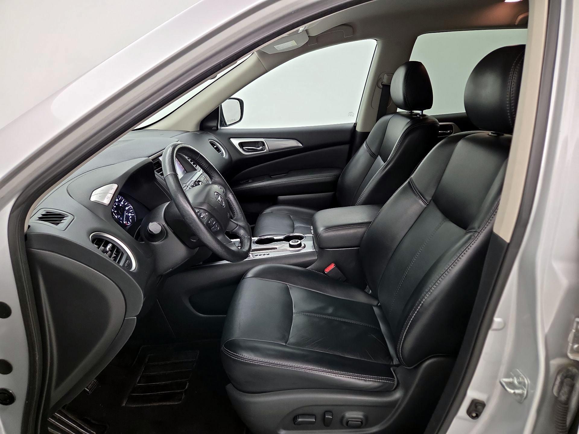 Thumbnail: 2019 Nissan Pathfinder - 11