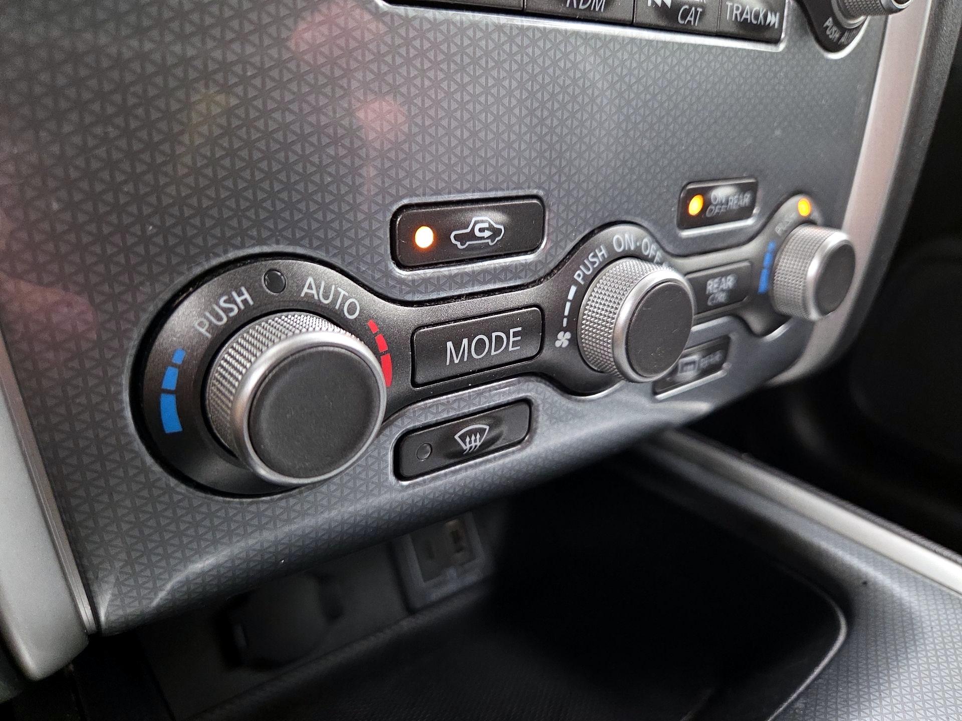 Thumbnail: 2019 Nissan Pathfinder - 17