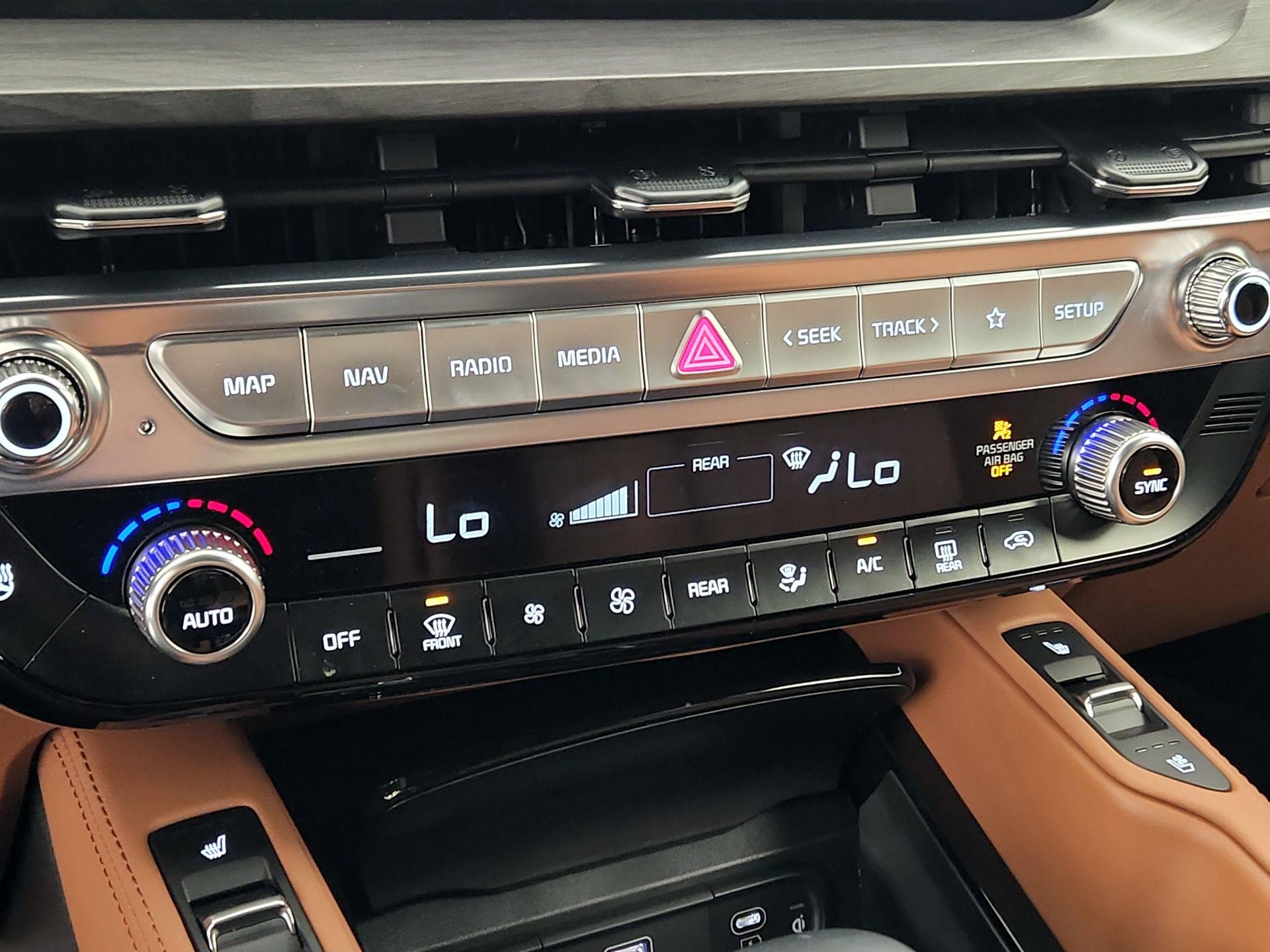 Thumbnail: 2025 Kia Telluride - 17