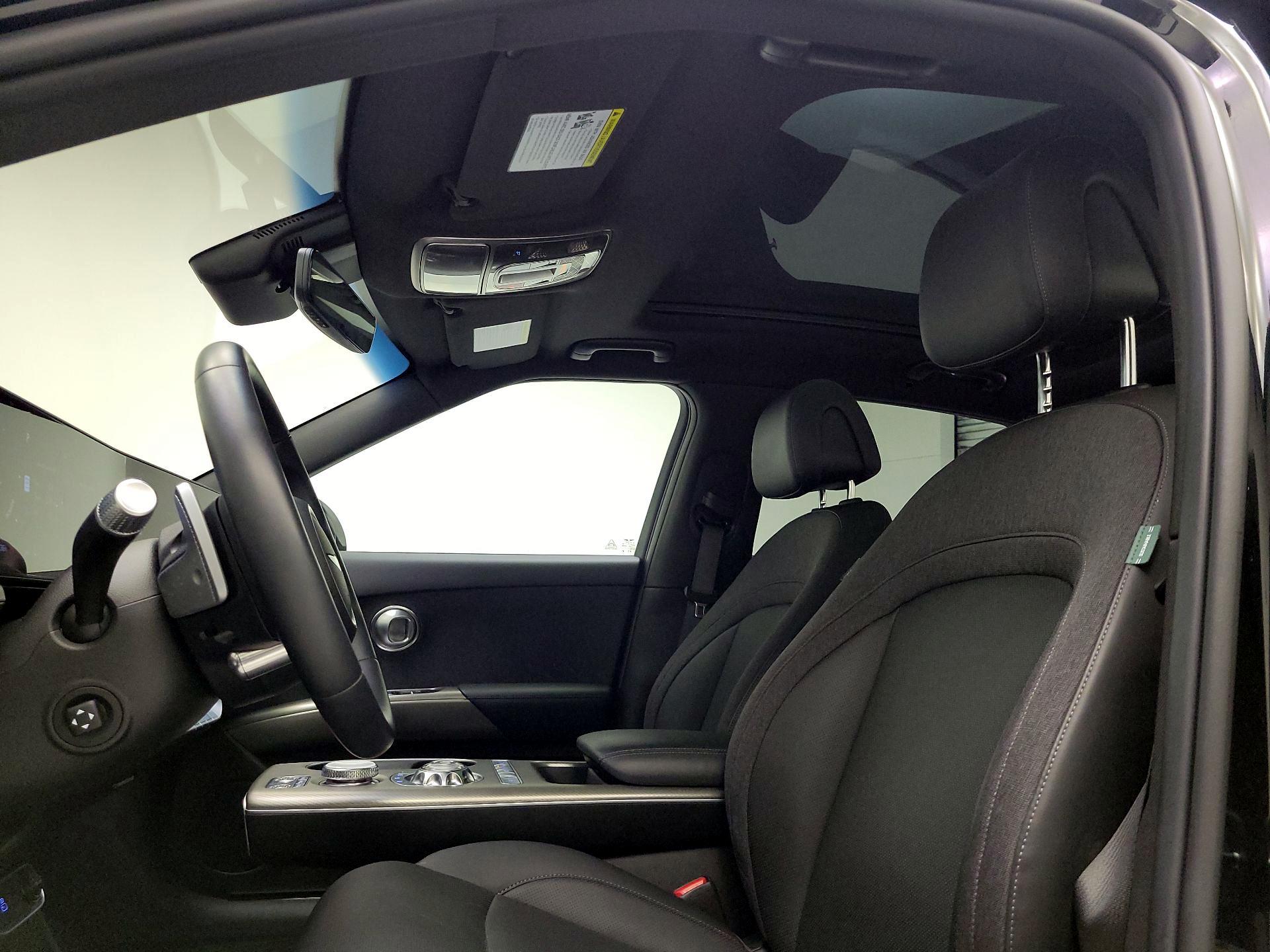 Thumbnail: 2025 Genesis GV60 - 18