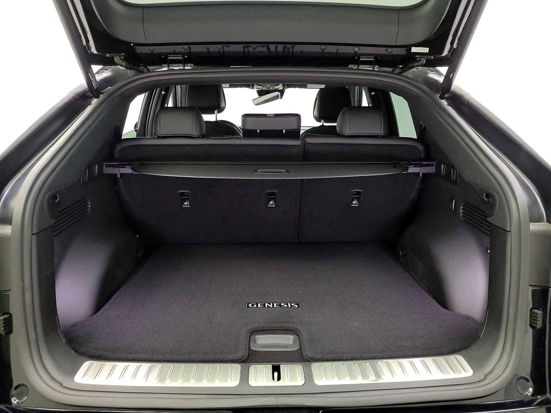 Thumbnail: 2025 Genesis GV60 - 20