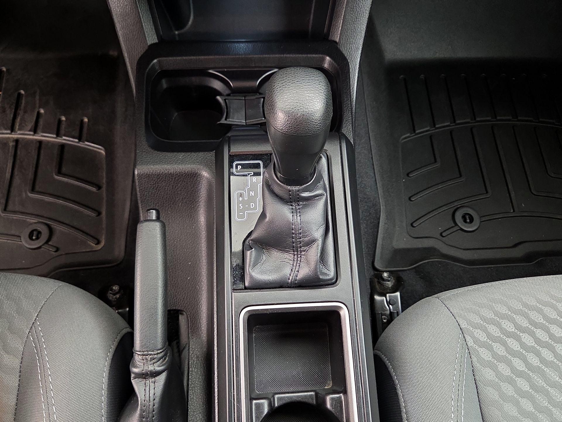 Thumbnail: 2021 Toyota Tacoma - 15