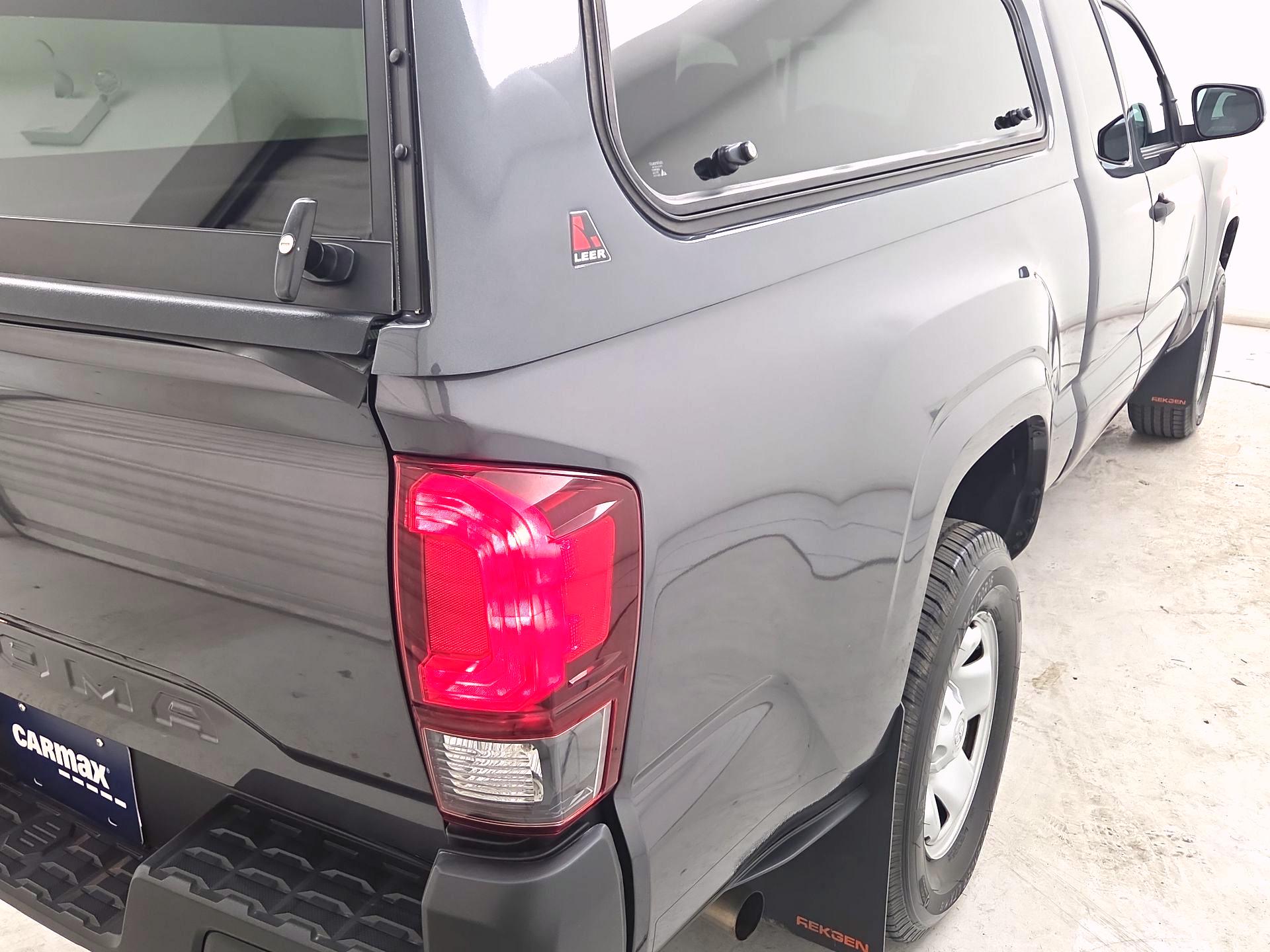 Thumbnail: 2021 Toyota Tacoma - 5