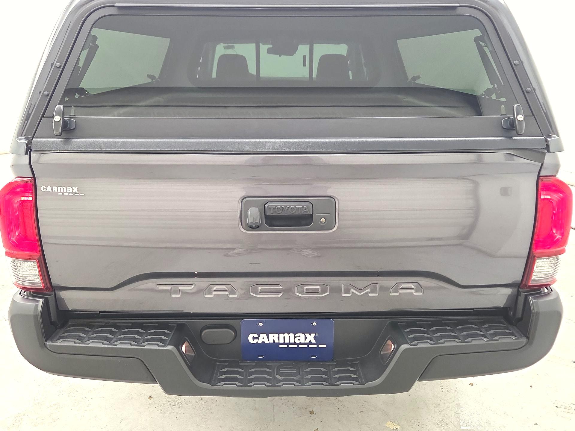 Thumbnail: 2021 Toyota Tacoma - 6