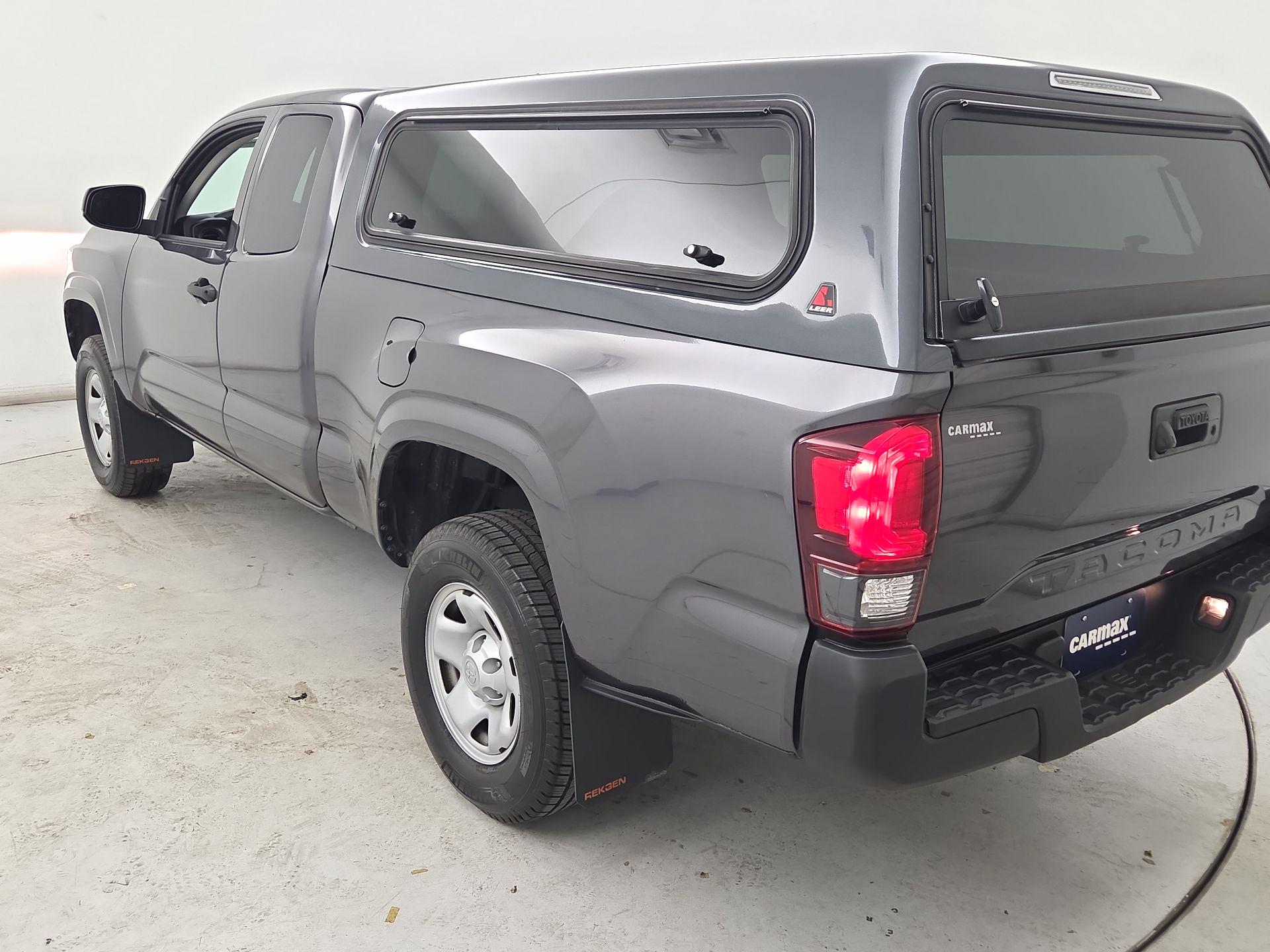 Thumbnail: 2021 Toyota Tacoma - 7