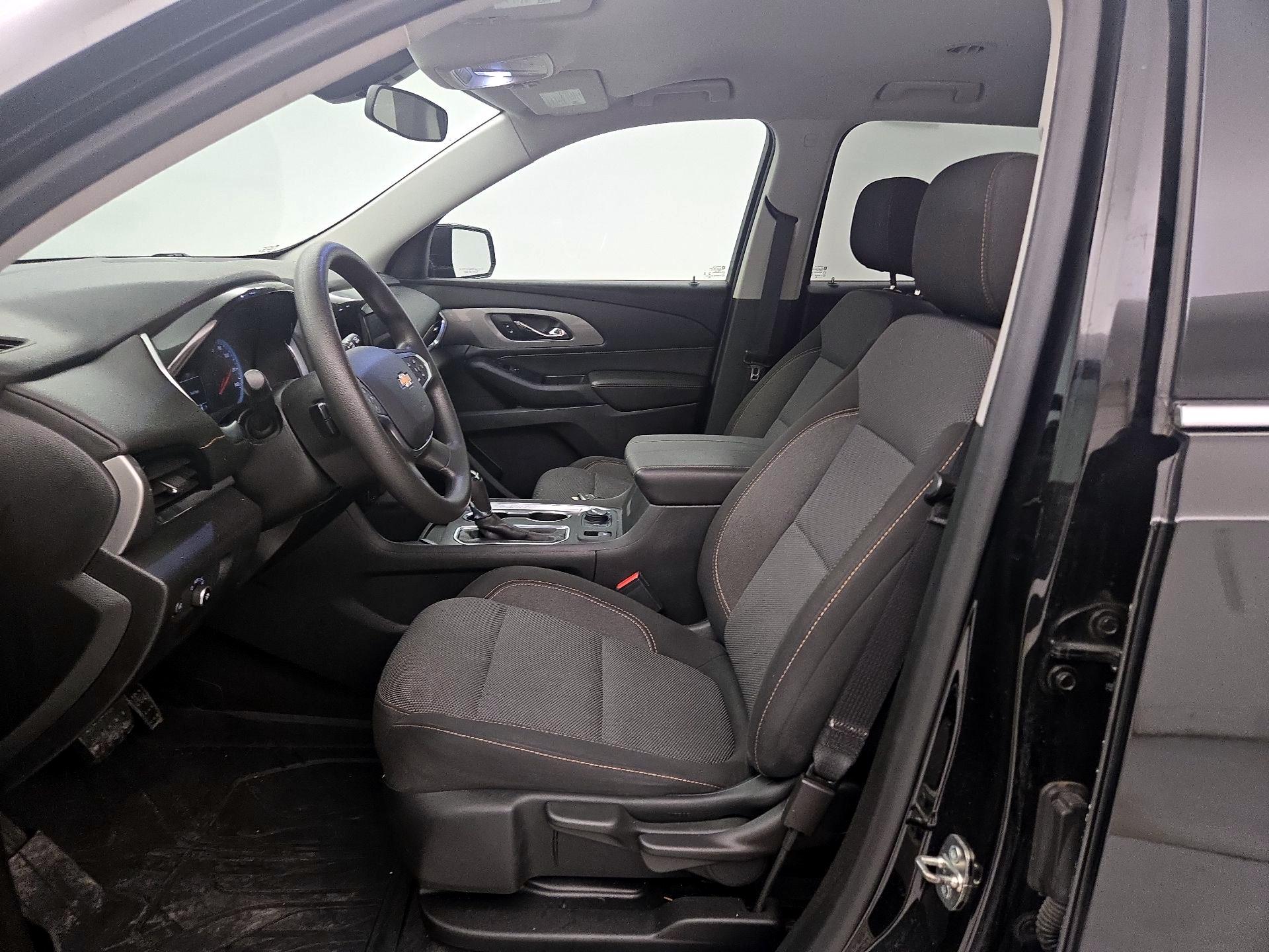 Thumbnail: 2020 Chevrolet Traverse - 11