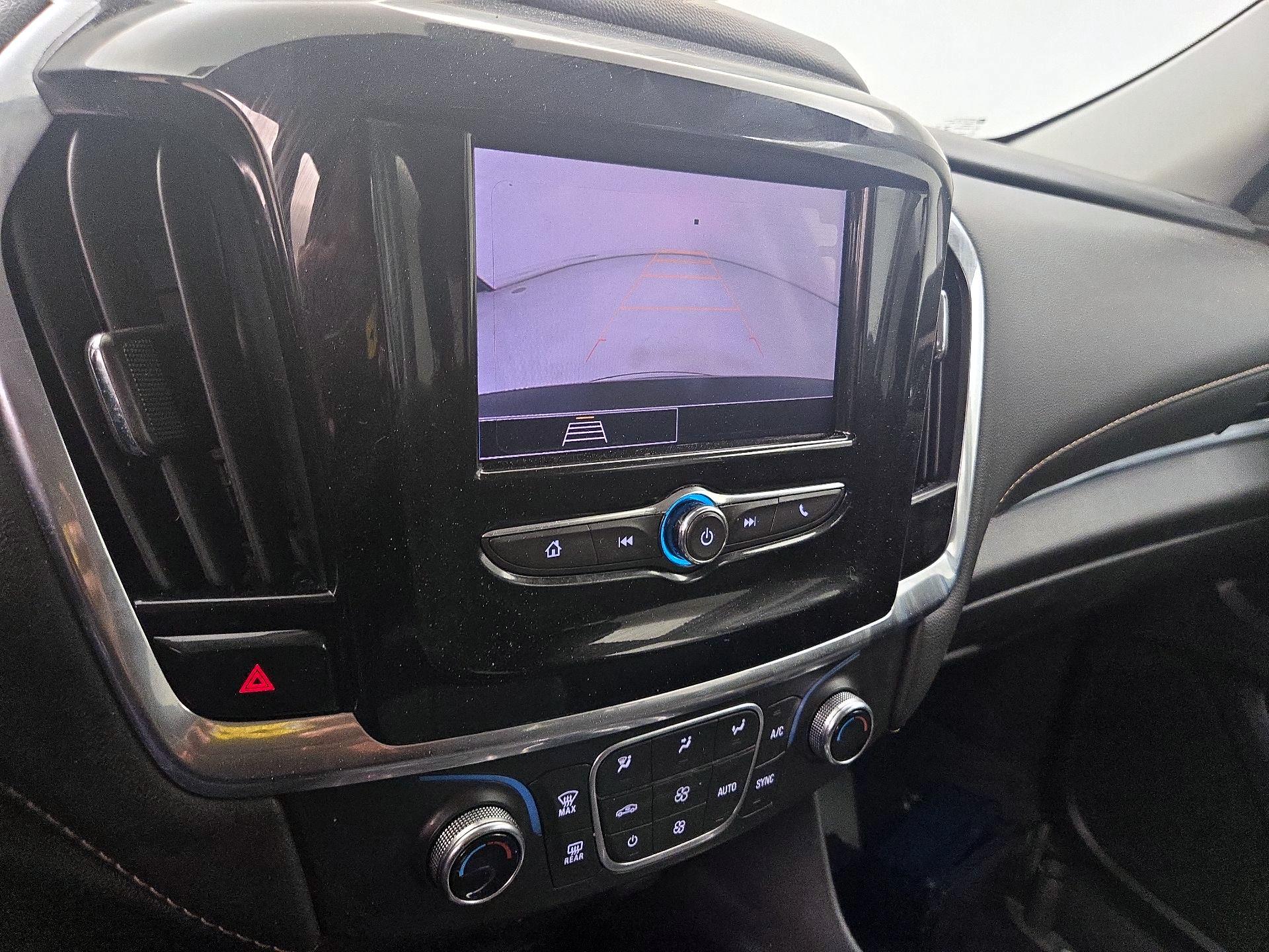 Thumbnail: 2020 Chevrolet Traverse - 14