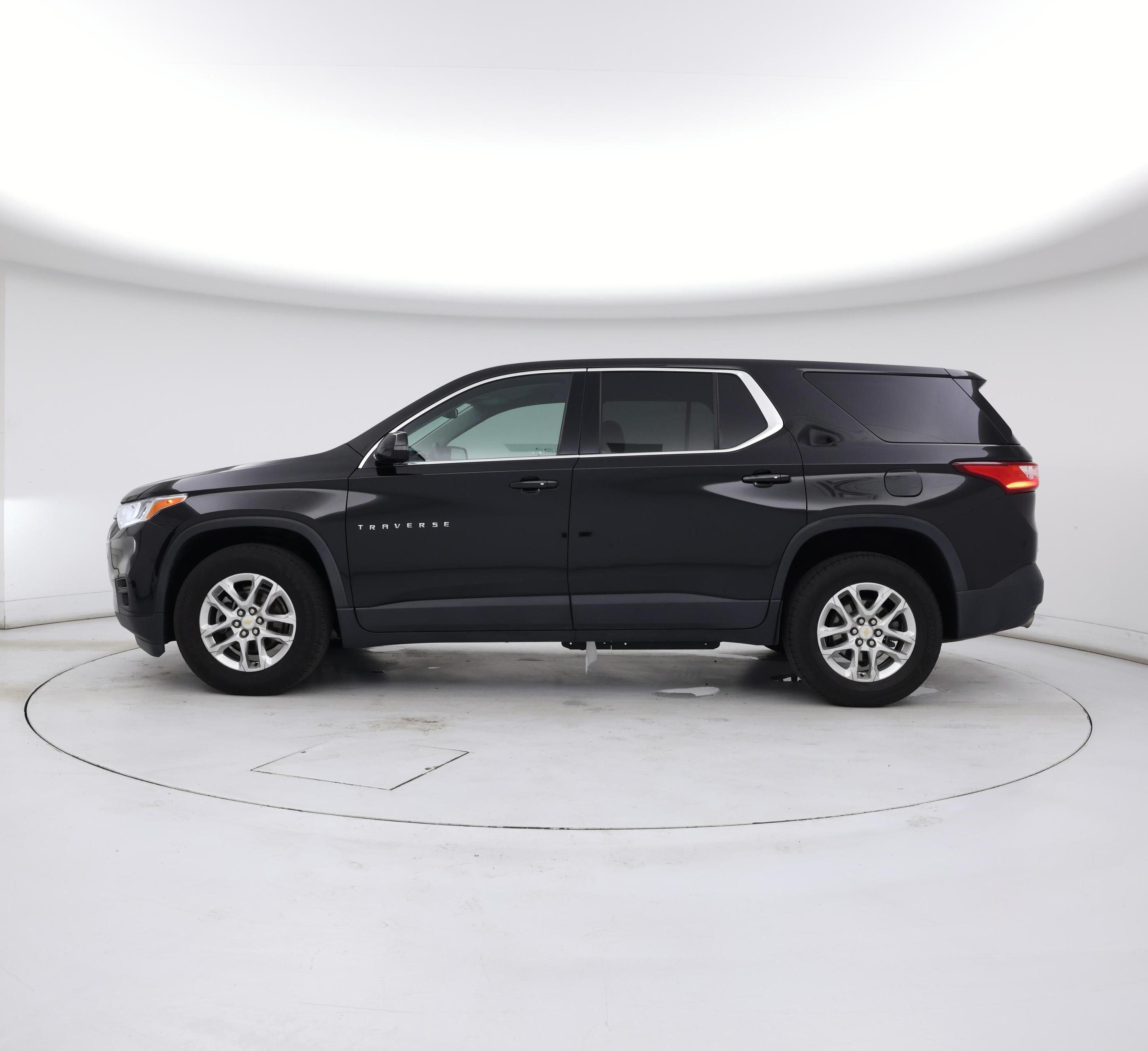 Thumbnail: 2020 Chevrolet Traverse - 3