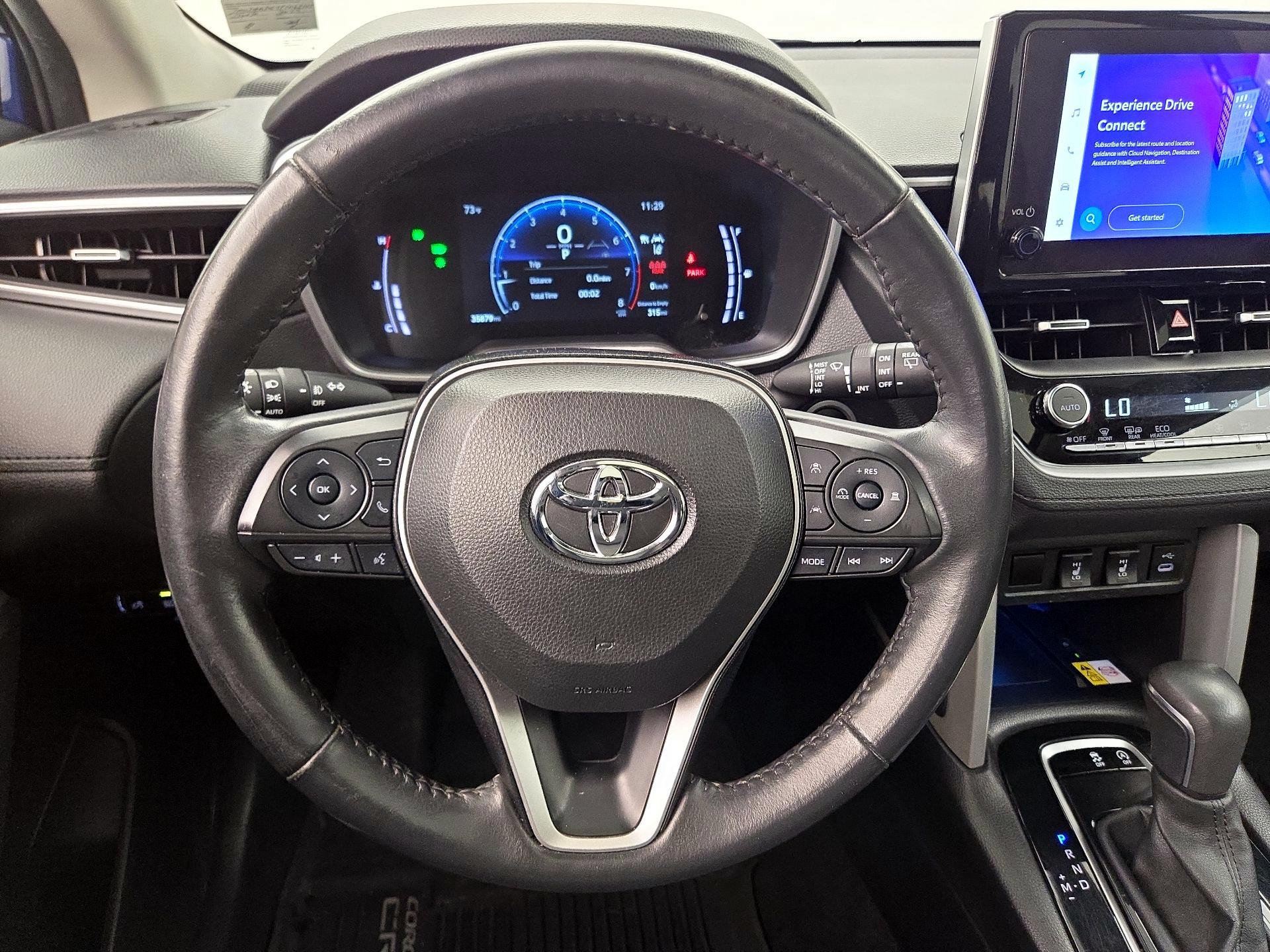 Thumbnail: 2023 Toyota Corolla Cross - 10