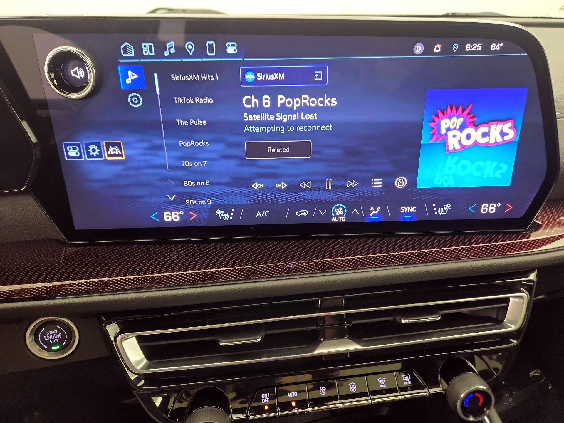 Thumbnail: 2024 Chevrolet Traverse - 16