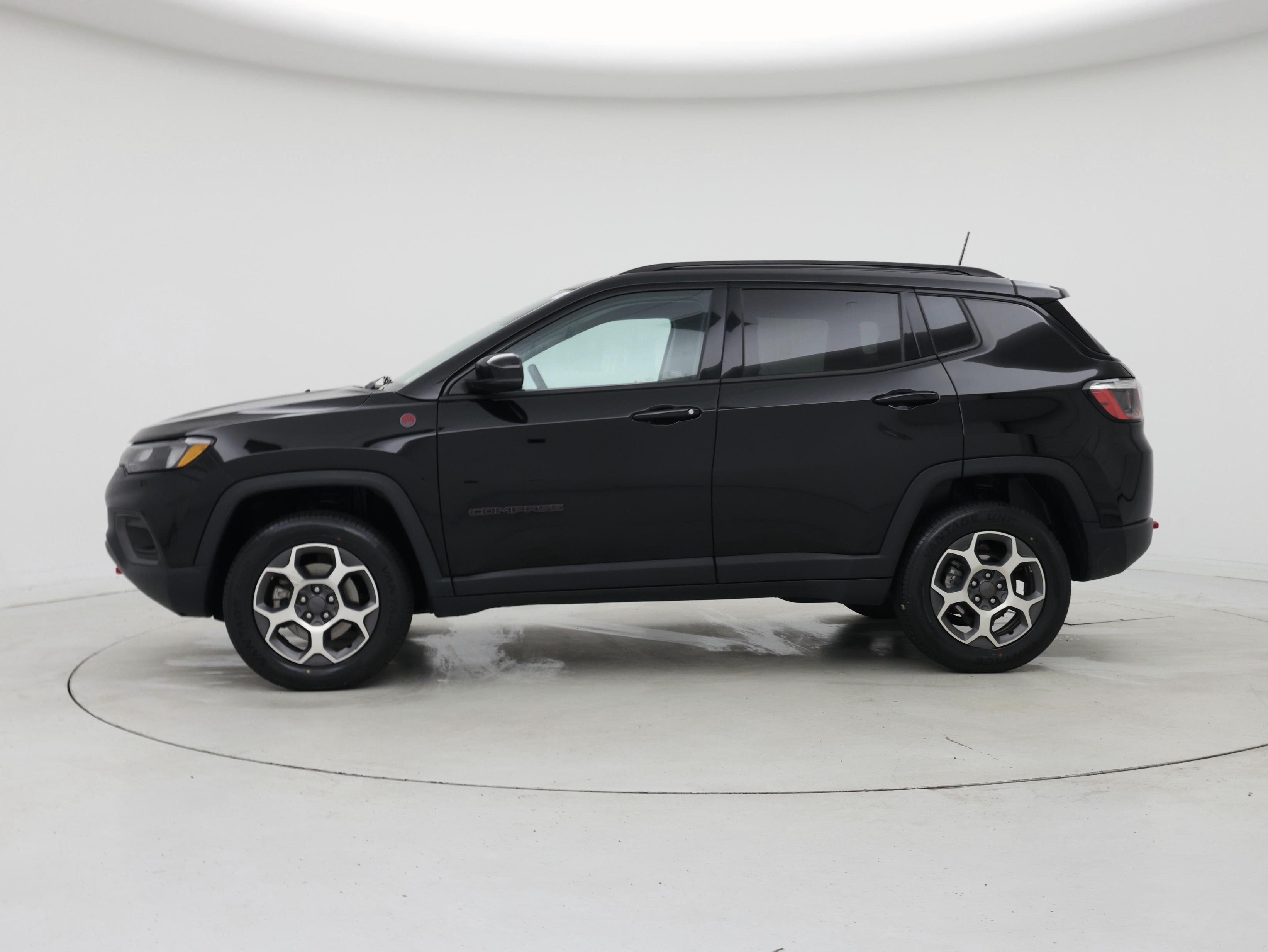 Thumbnail: 2022 Jeep Compass - 3