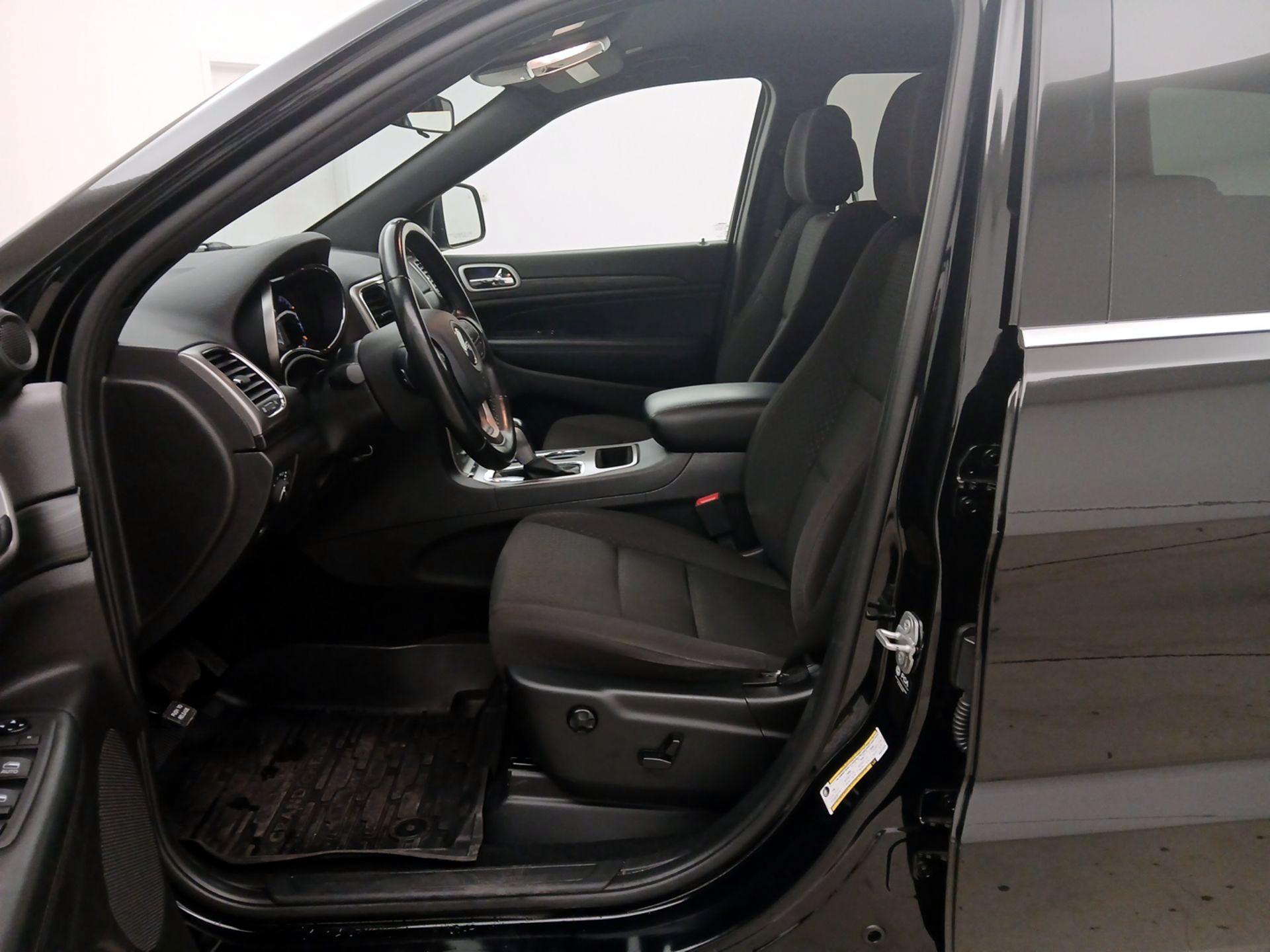 Thumbnail: 2021 Jeep Grand Cherokee - 11