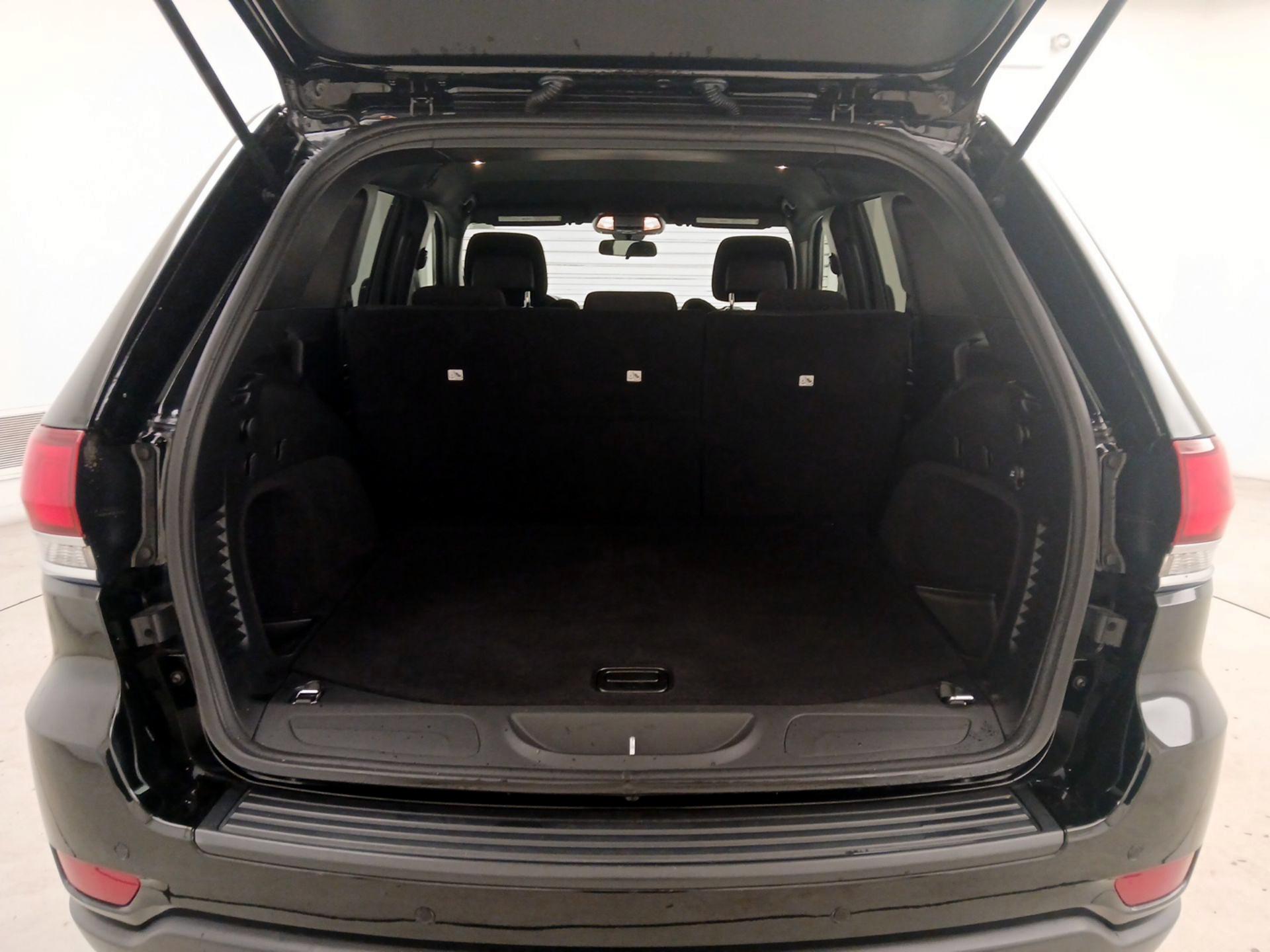 Thumbnail: 2021 Jeep Grand Cherokee - 20