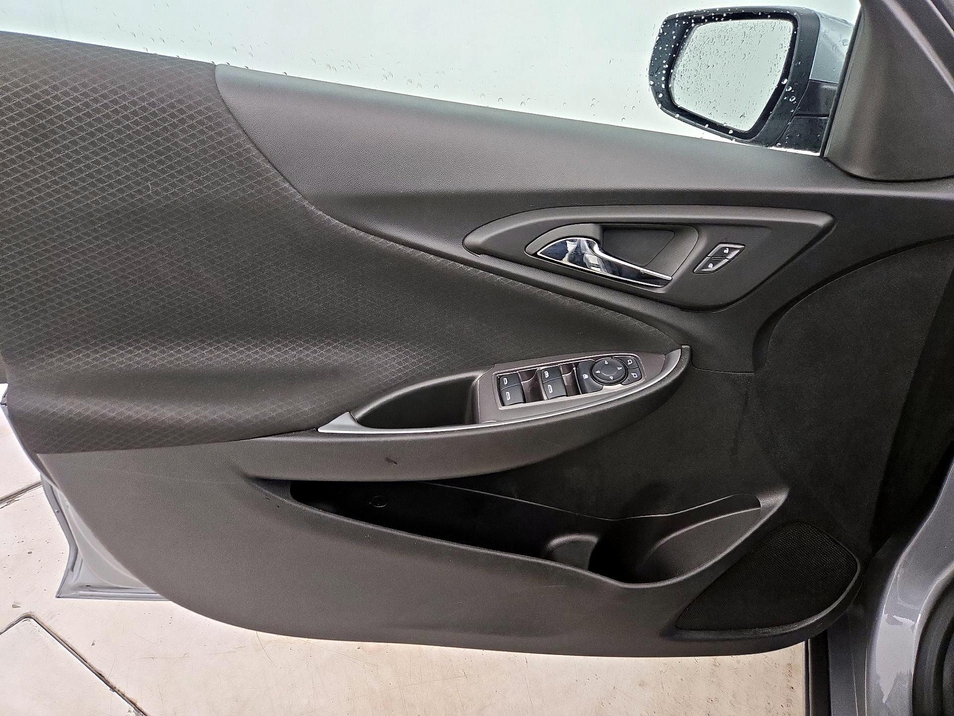 Thumbnail: 2023 Chevrolet Malibu - 12