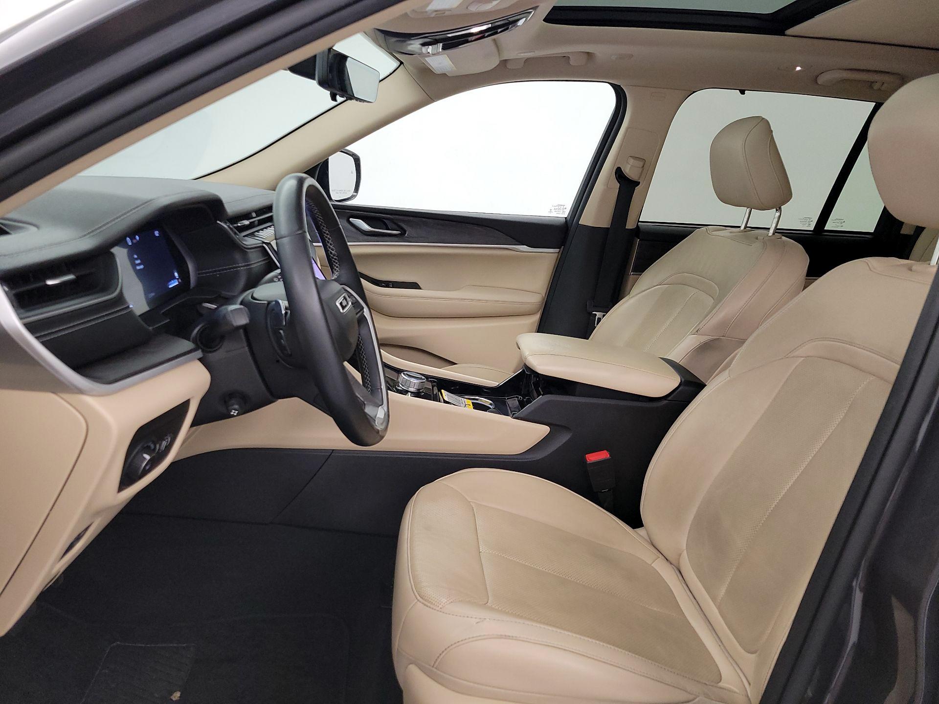 Thumbnail: 2022 Jeep Grand Cherokee - 11