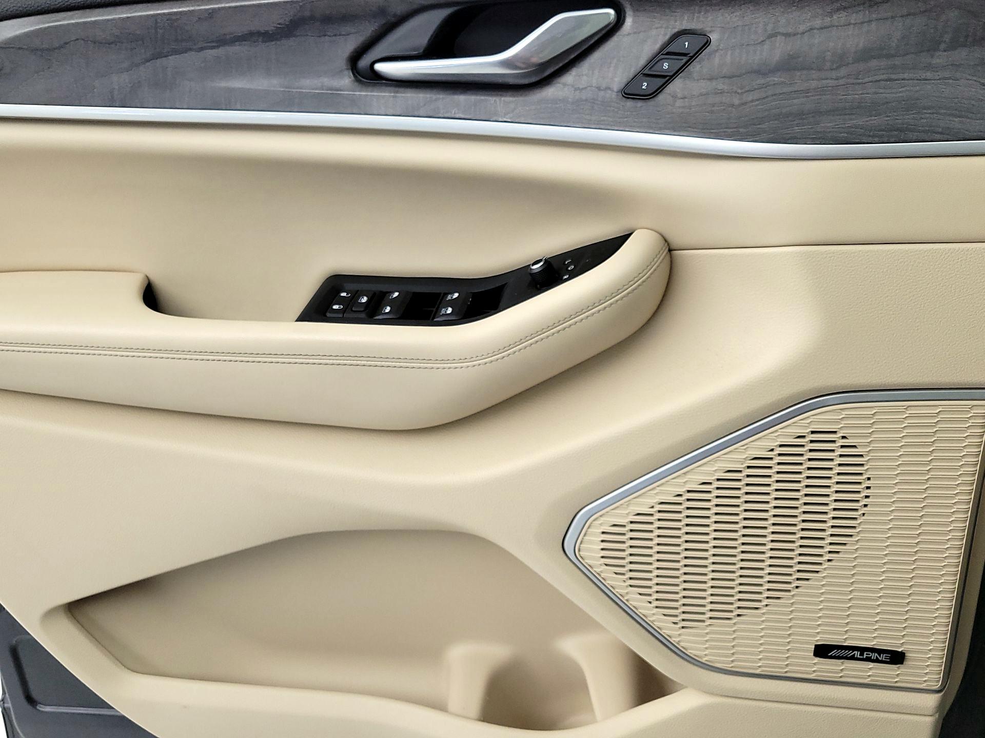 Thumbnail: 2022 Jeep Grand Cherokee - 12