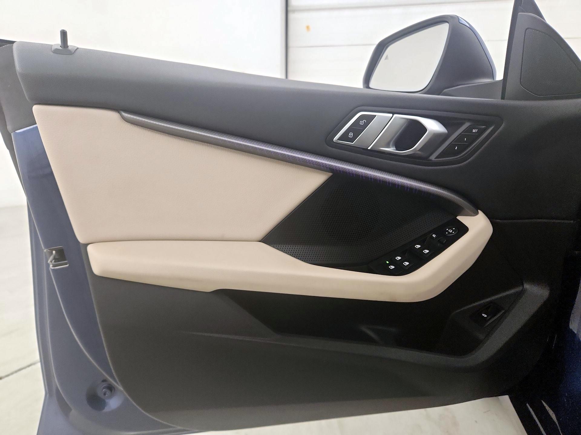 Thumbnail: 2022 BMW 2 Series - 12