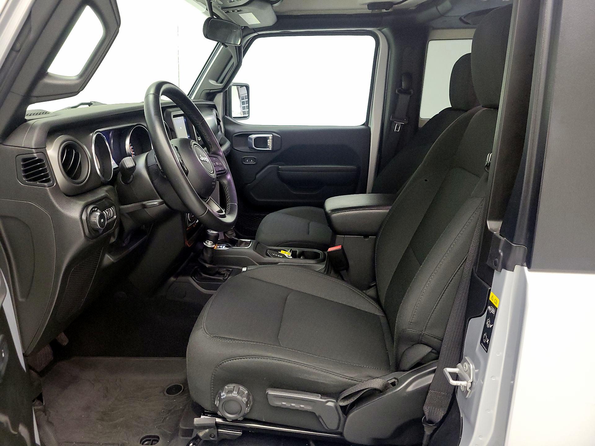 Thumbnail: 2022 Jeep Wrangler - 9