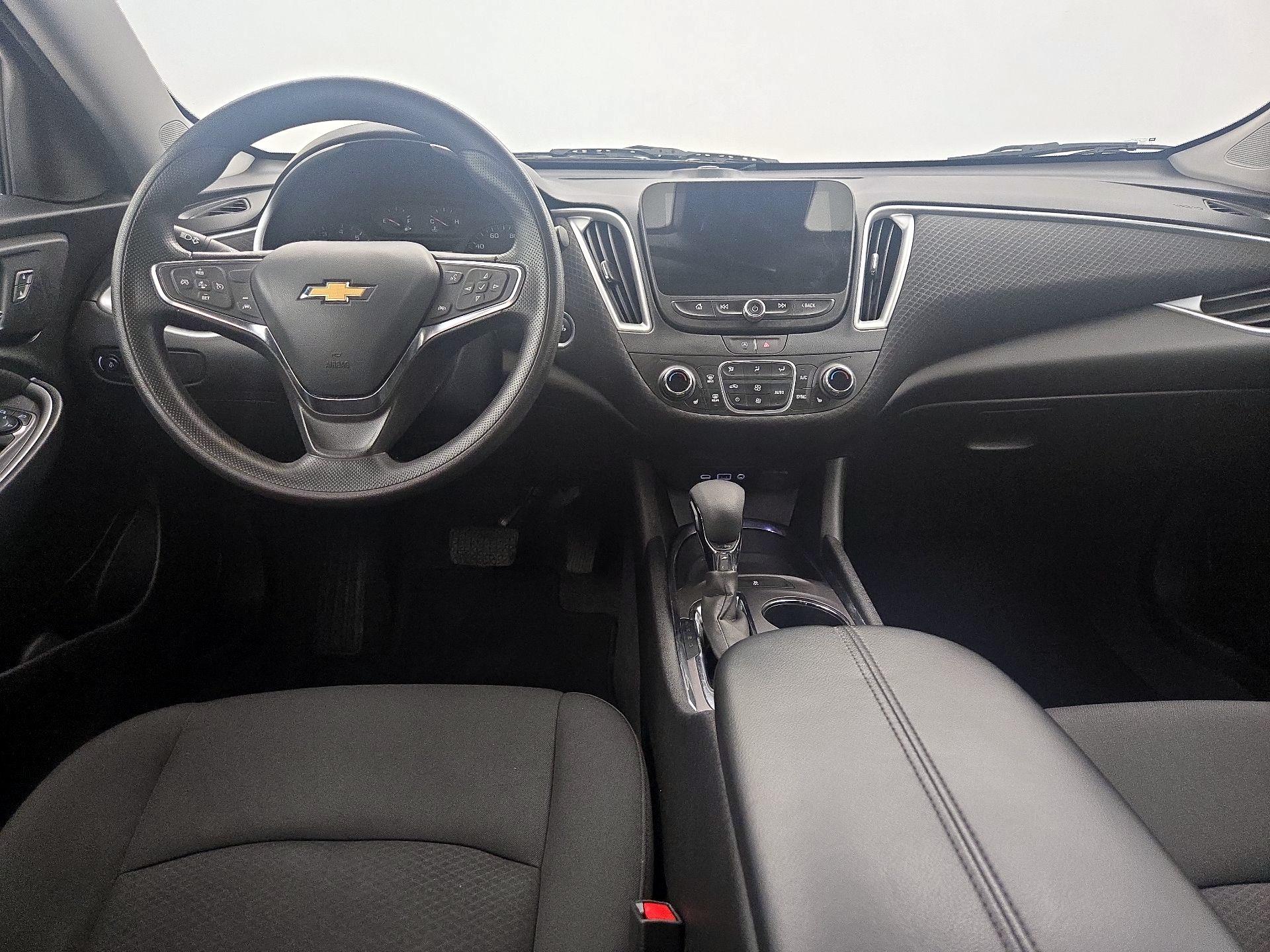 Thumbnail: 2023 Chevrolet Malibu - 9