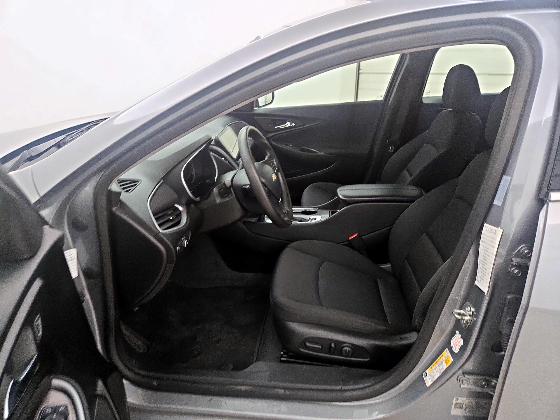 Thumbnail: 2023 Chevrolet Malibu - 11