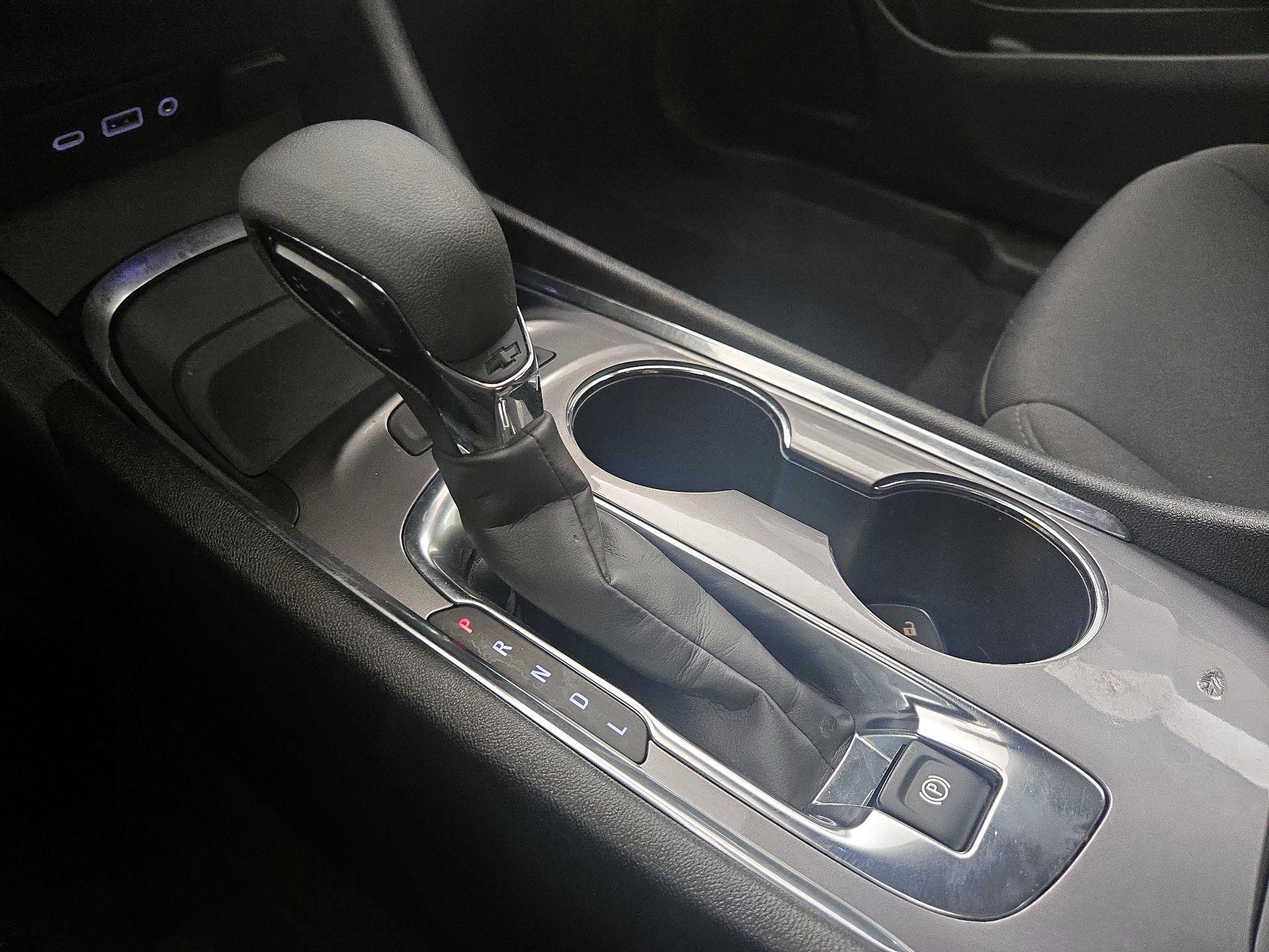 Thumbnail: 2023 Chevrolet Malibu - 17