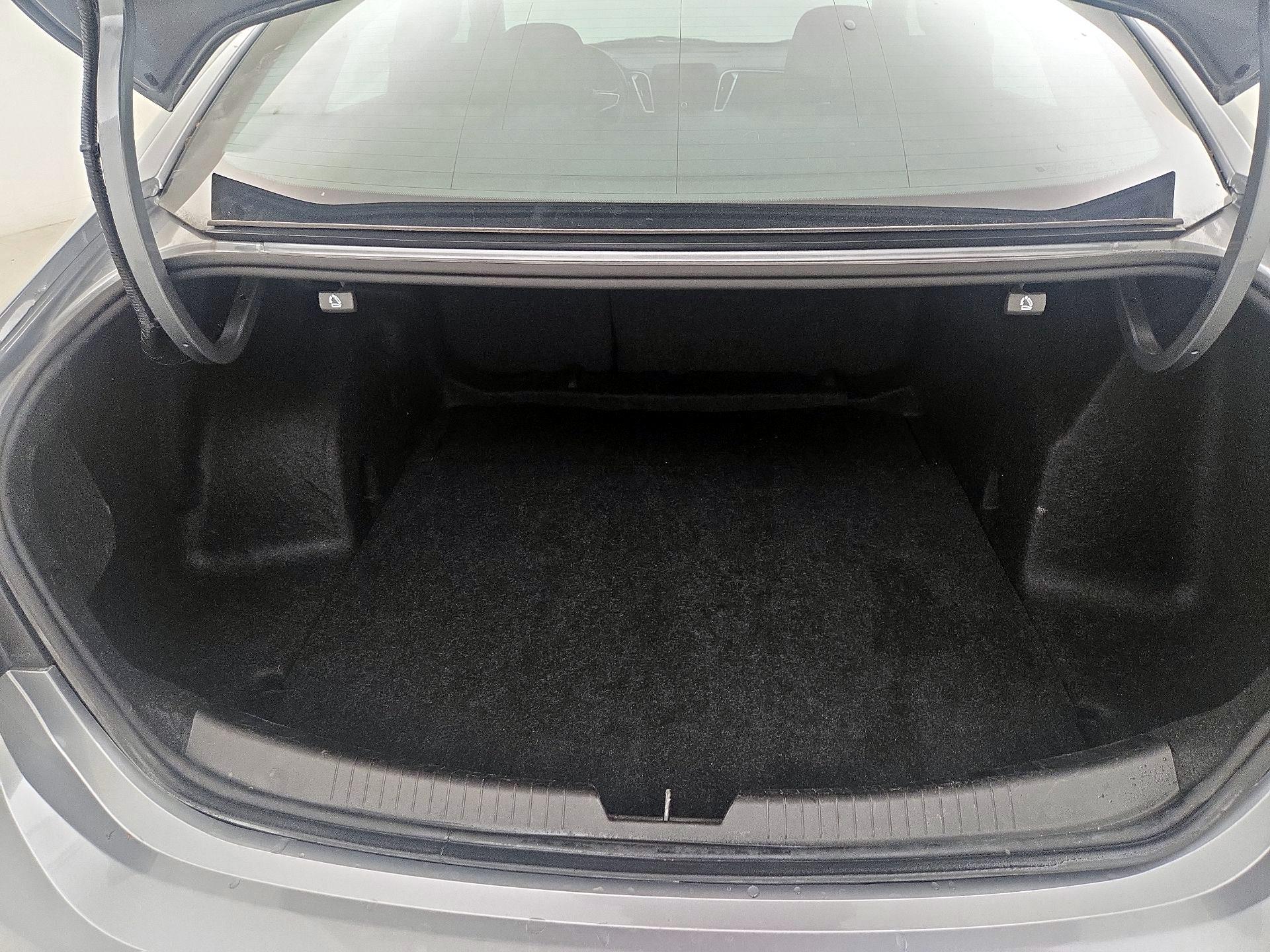 Thumbnail: 2023 Chevrolet Malibu - 20