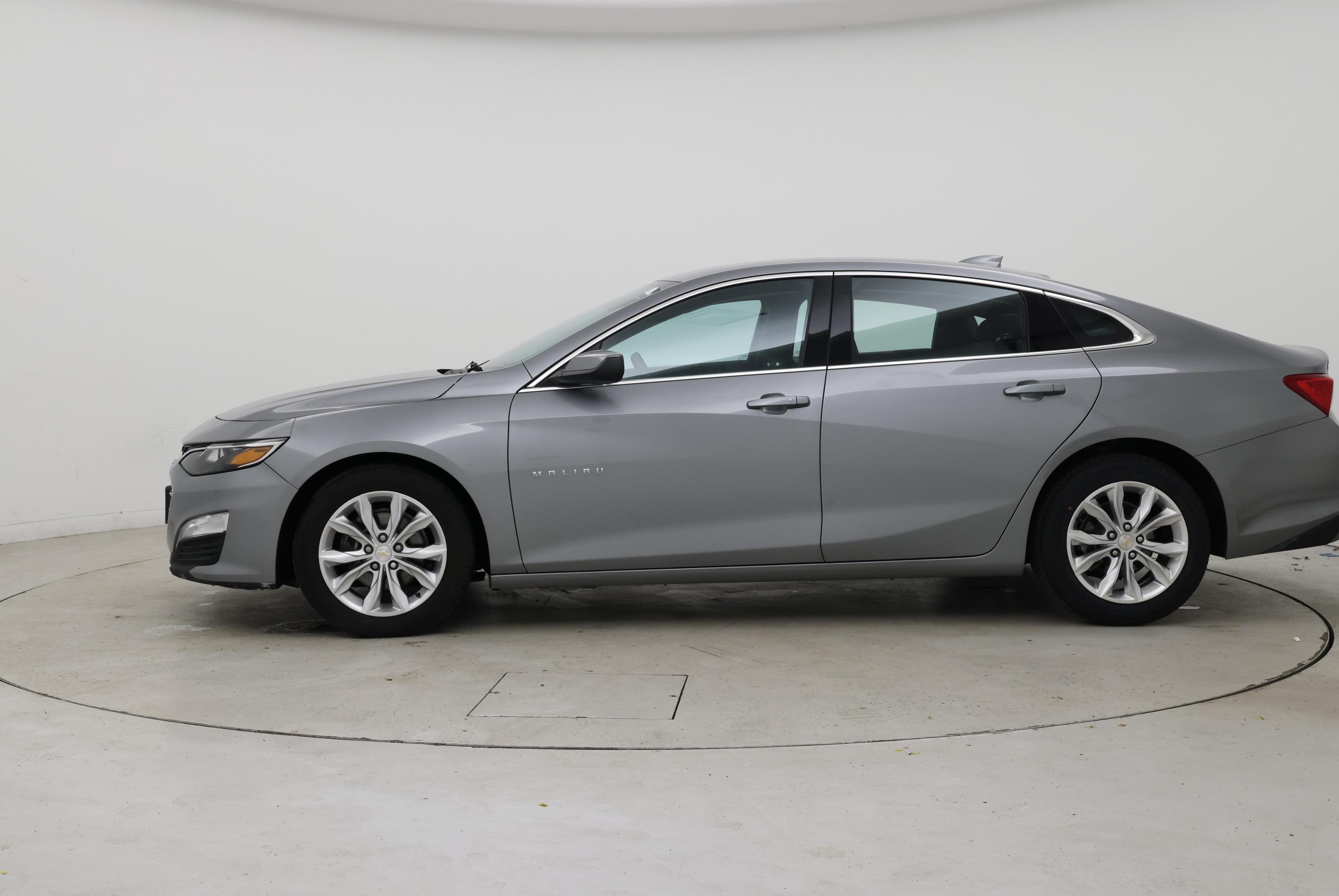 Thumbnail: 2023 Chevrolet Malibu - 3