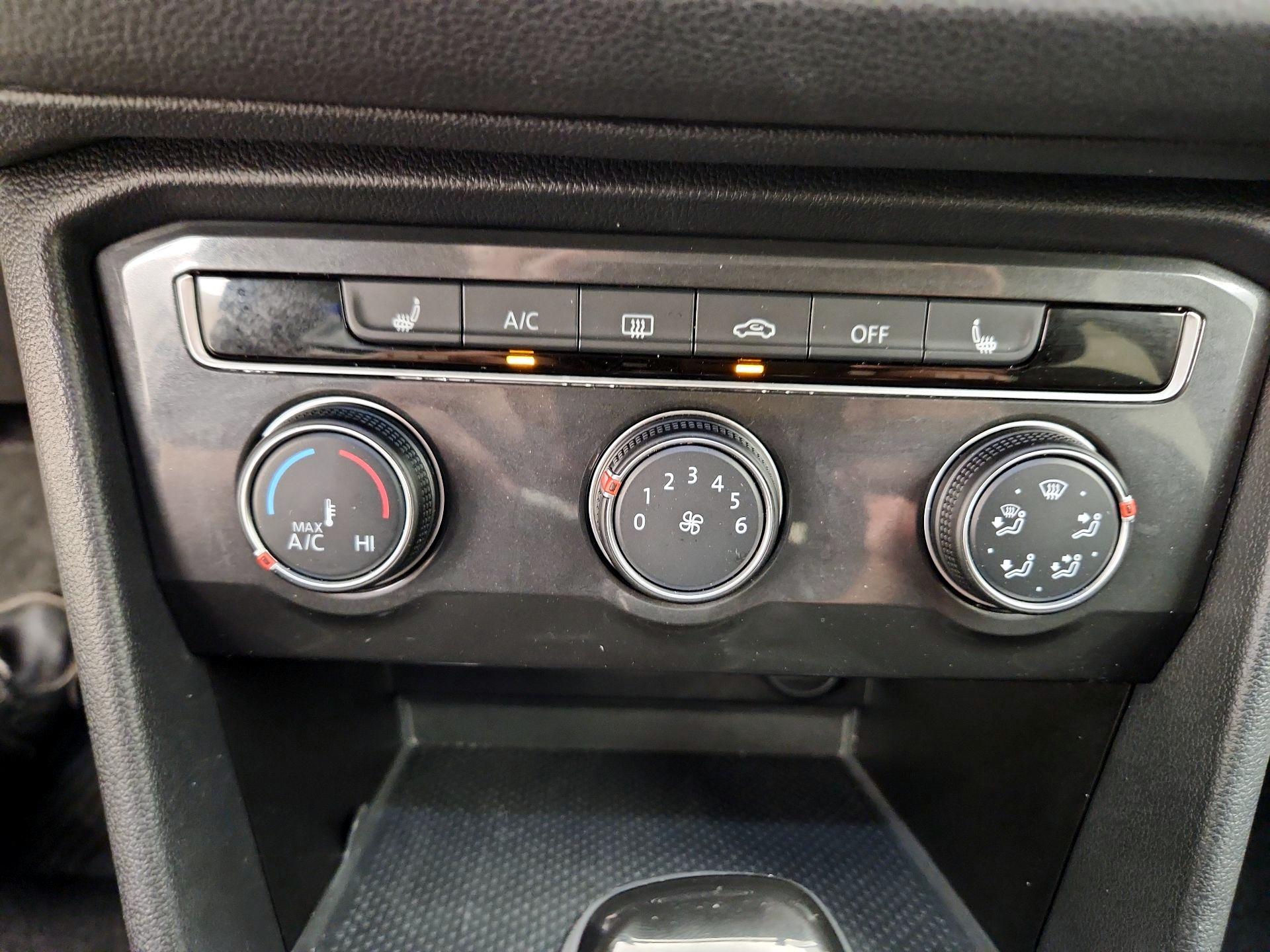 Thumbnail: 2024 Volkswagen Tiguan - 16