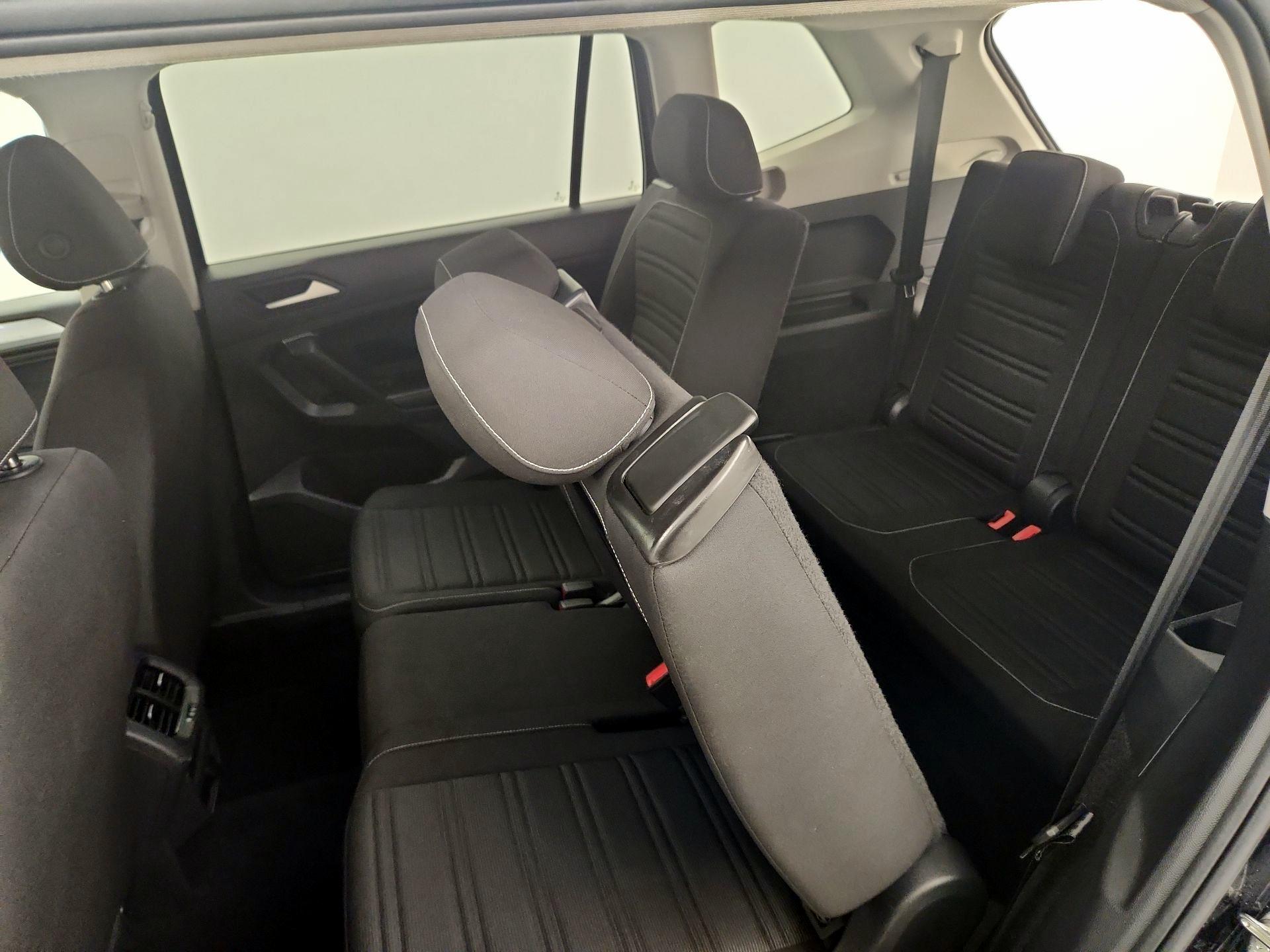 Thumbnail: 2024 Volkswagen Tiguan - 20