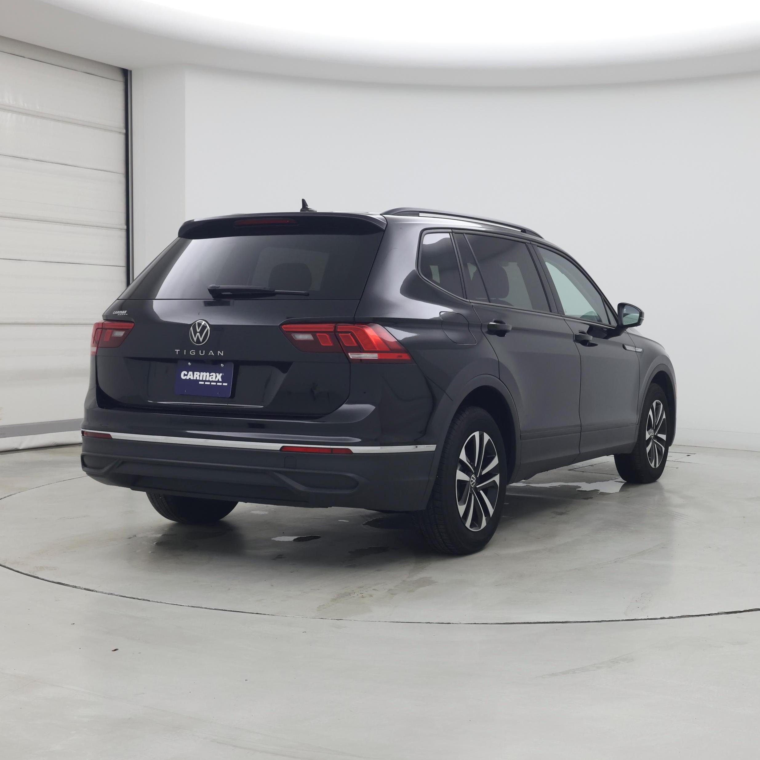 Thumbnail: 2024 Volkswagen Tiguan - 8