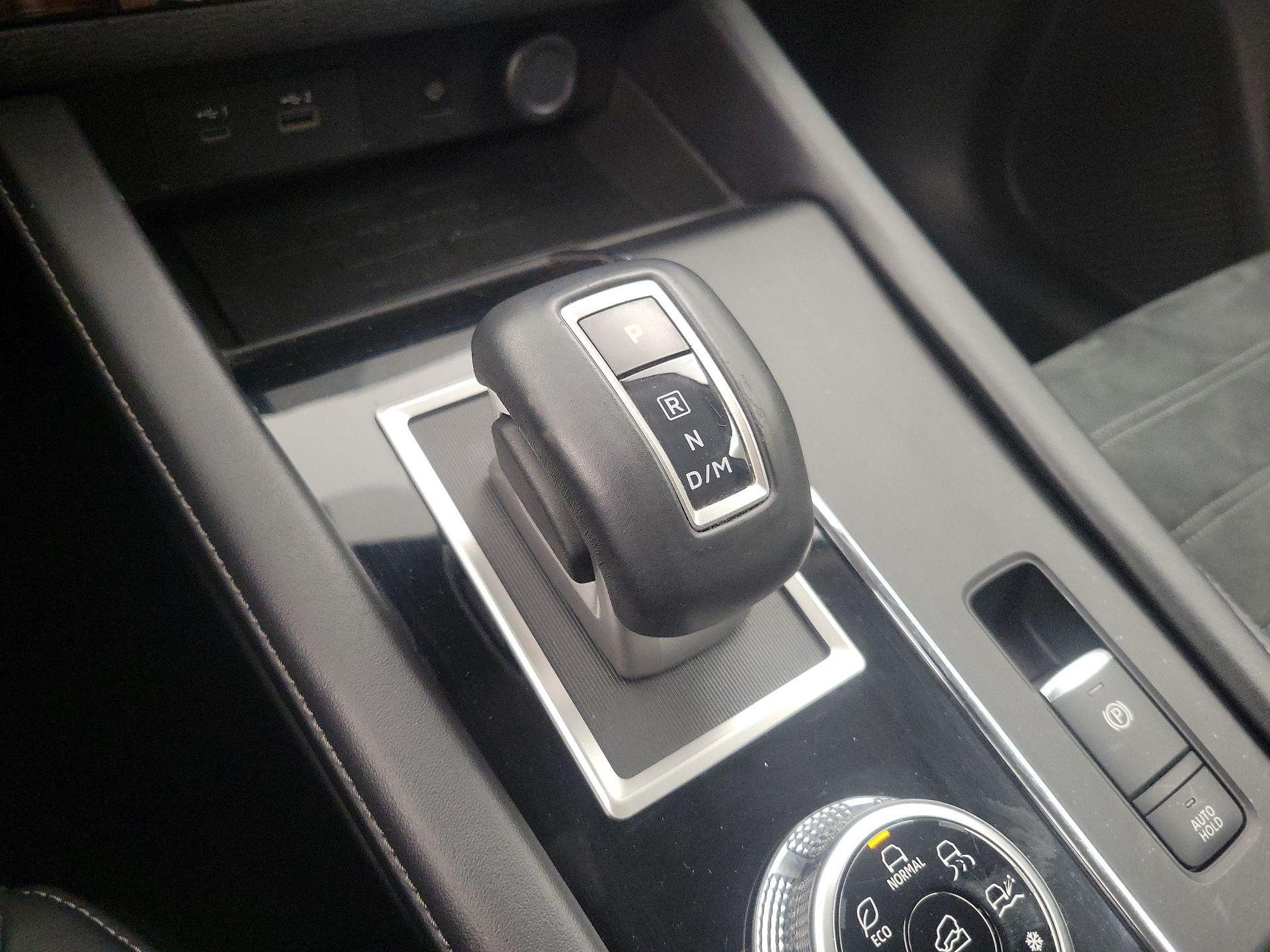 Thumbnail: 2022 Mitsubishi Outlander - 16