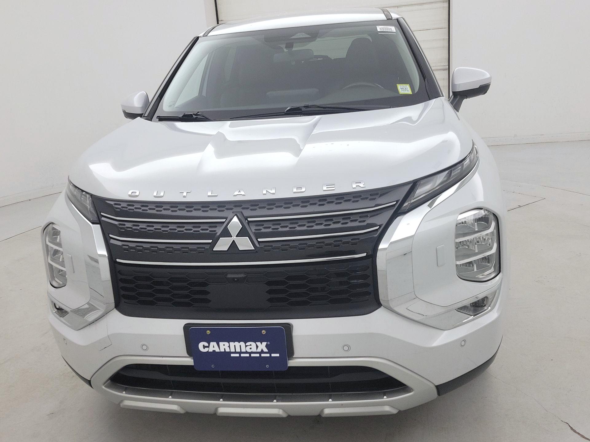 Thumbnail: 2022 Mitsubishi Outlander - 2