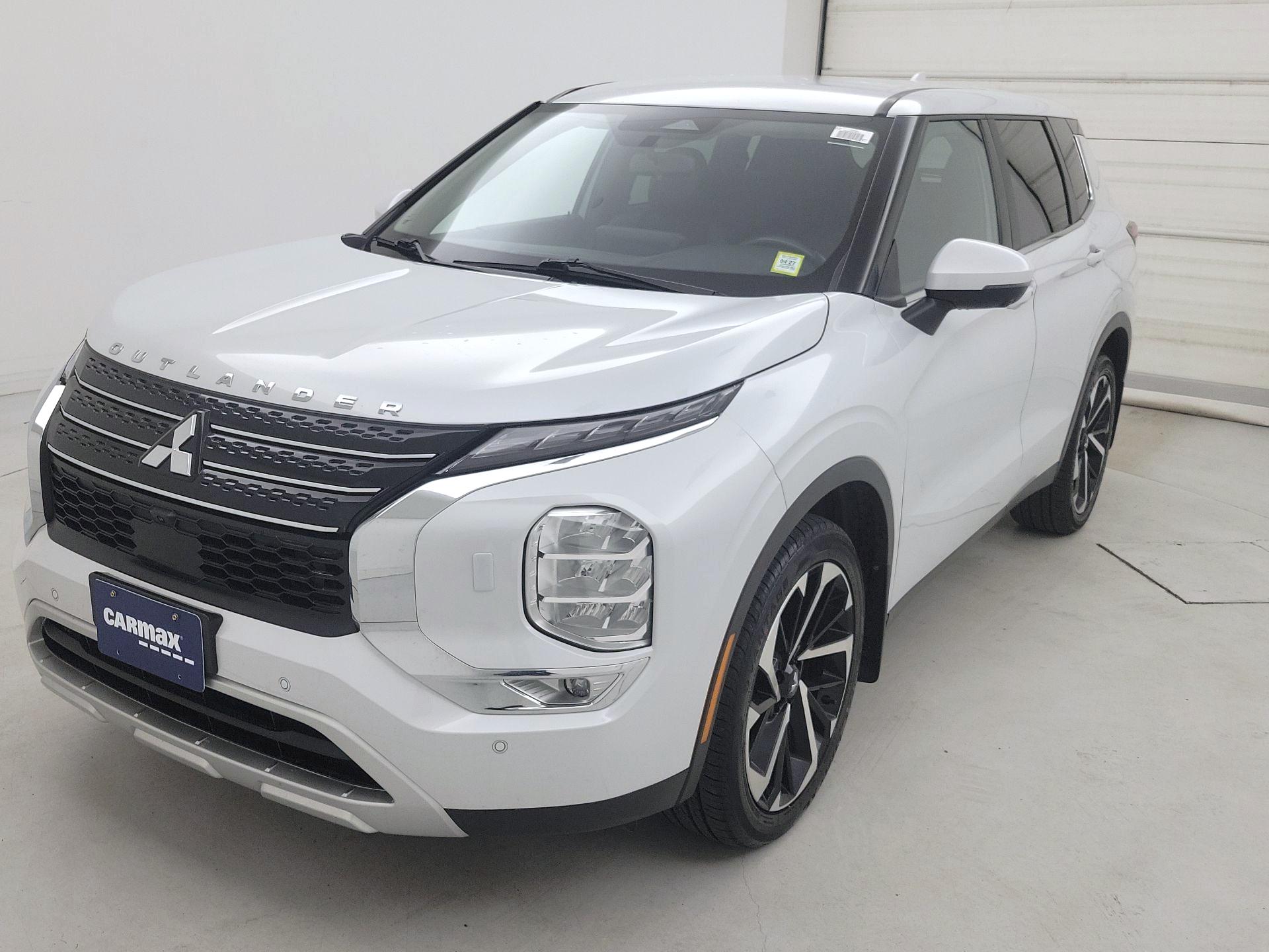 Thumbnail: 2022 Mitsubishi Outlander - 3