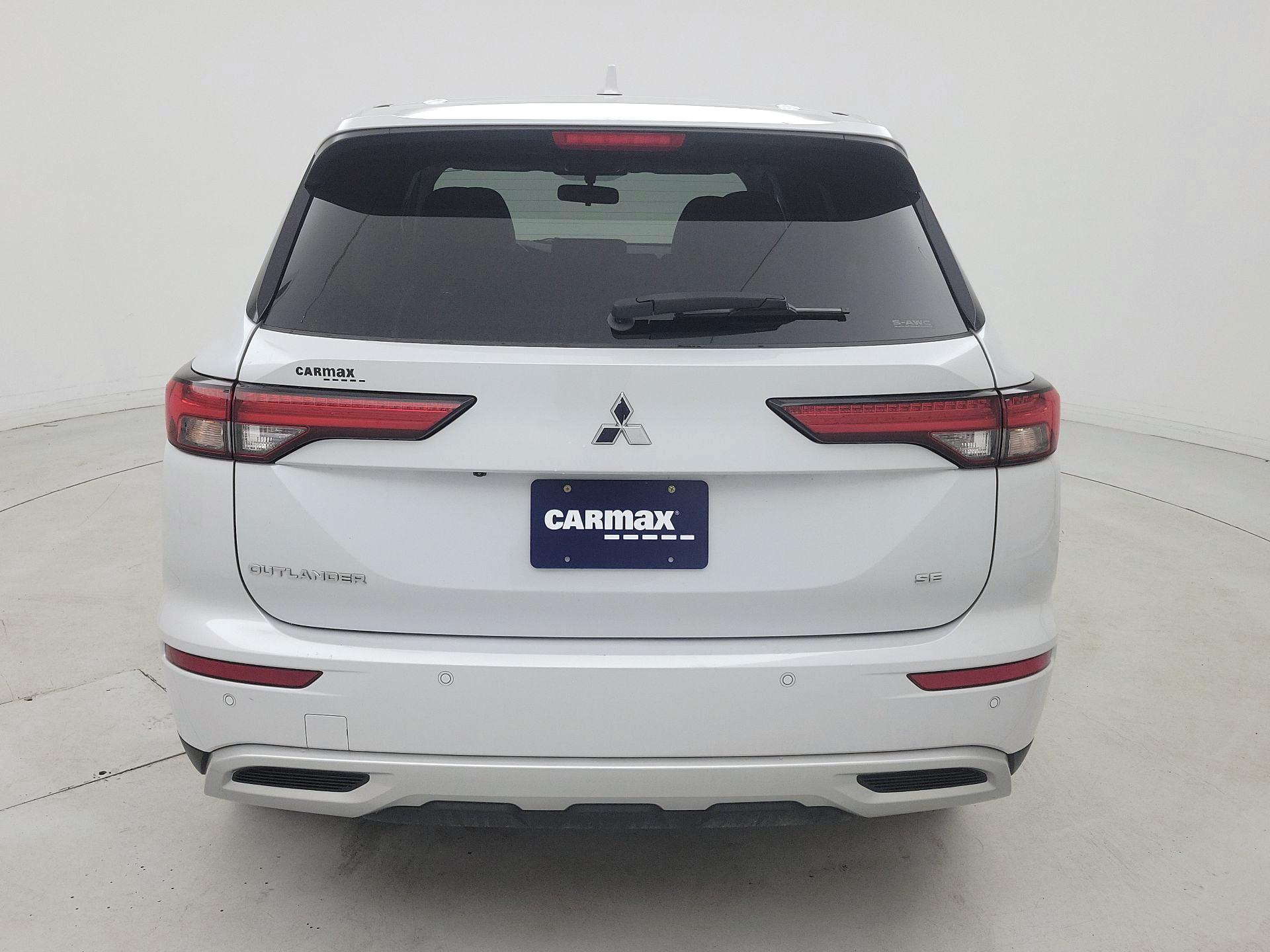 Thumbnail: 2022 Mitsubishi Outlander - 6