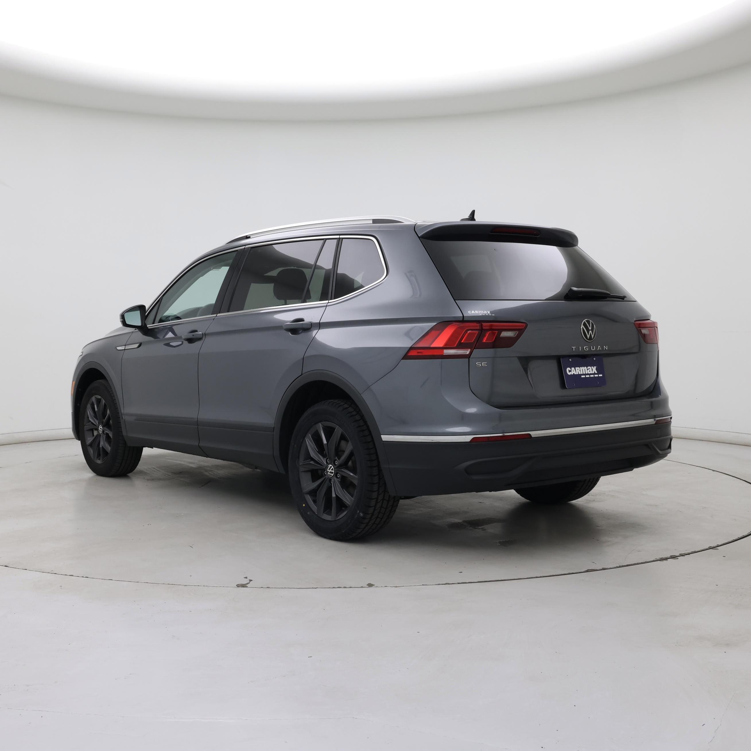 Thumbnail: 2024 Volkswagen Tiguan - 2