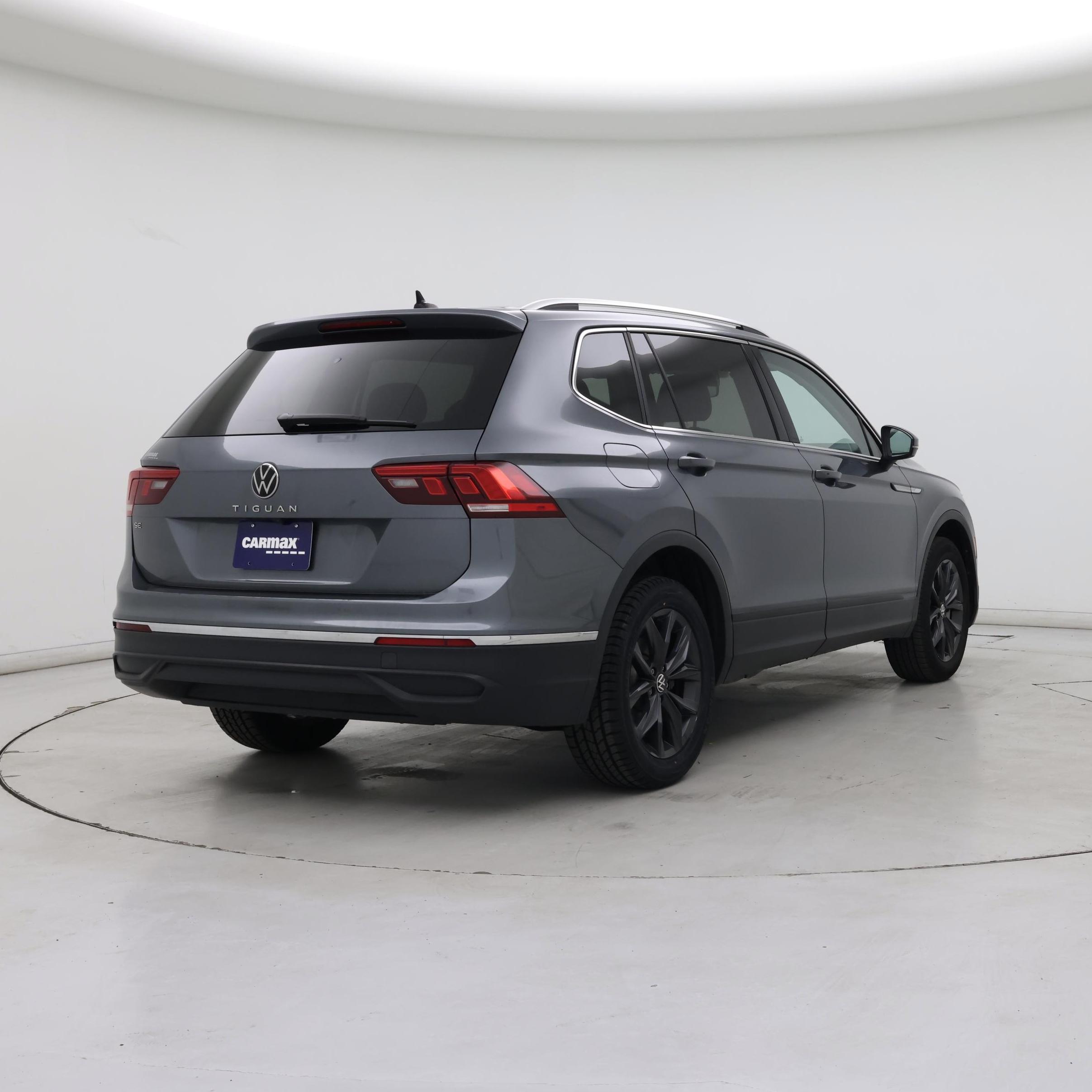 Thumbnail: 2024 Volkswagen Tiguan - 8