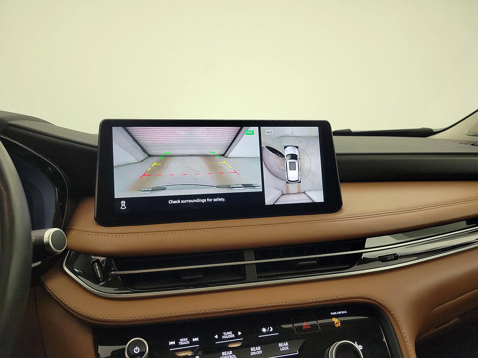 Thumbnail: 2023 INFINITI QX60 - 15