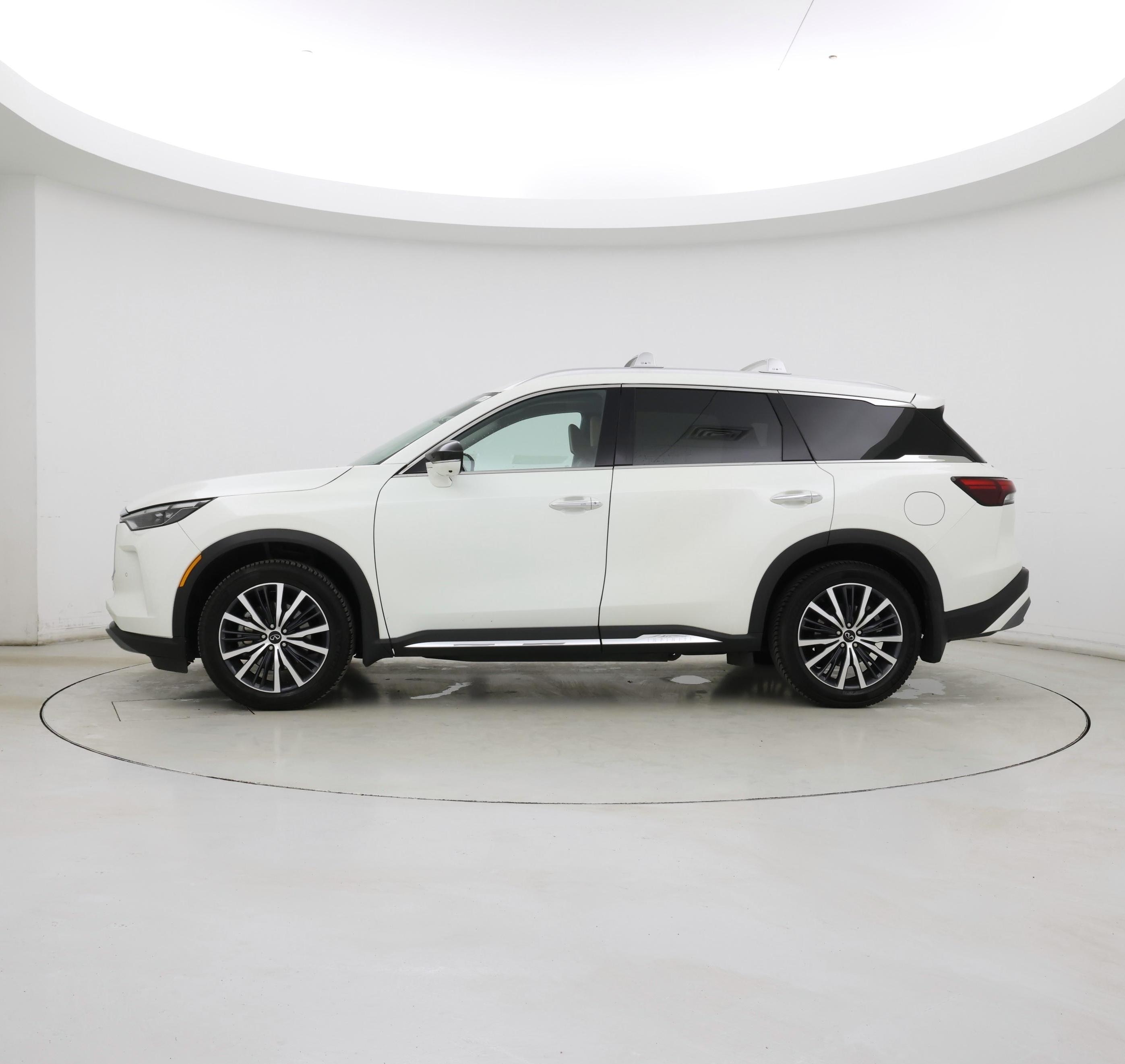 Thumbnail: 2023 INFINITI QX60 - 3