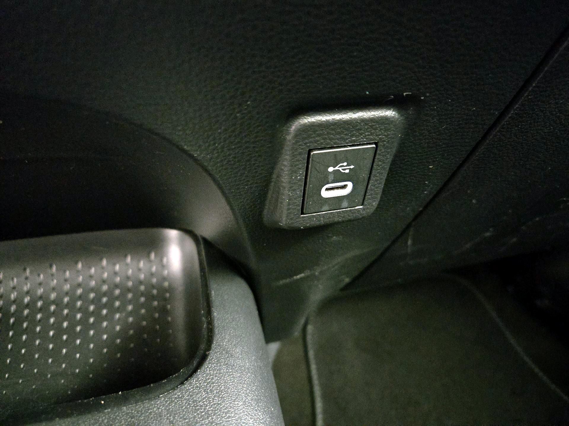 Thumbnail: 2023 Toyota Corolla - 18