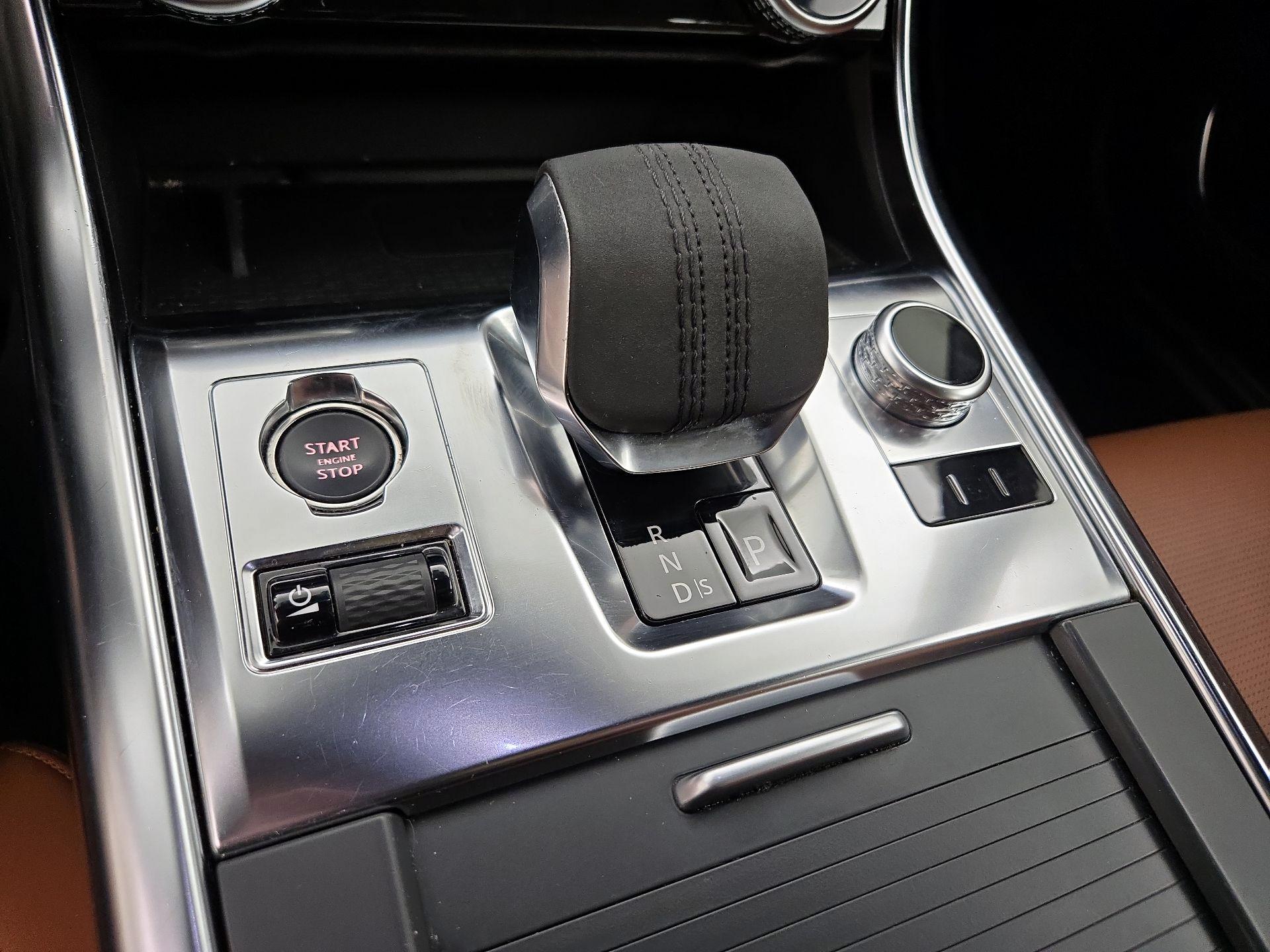 Thumbnail: 2022 Jaguar XF - 18