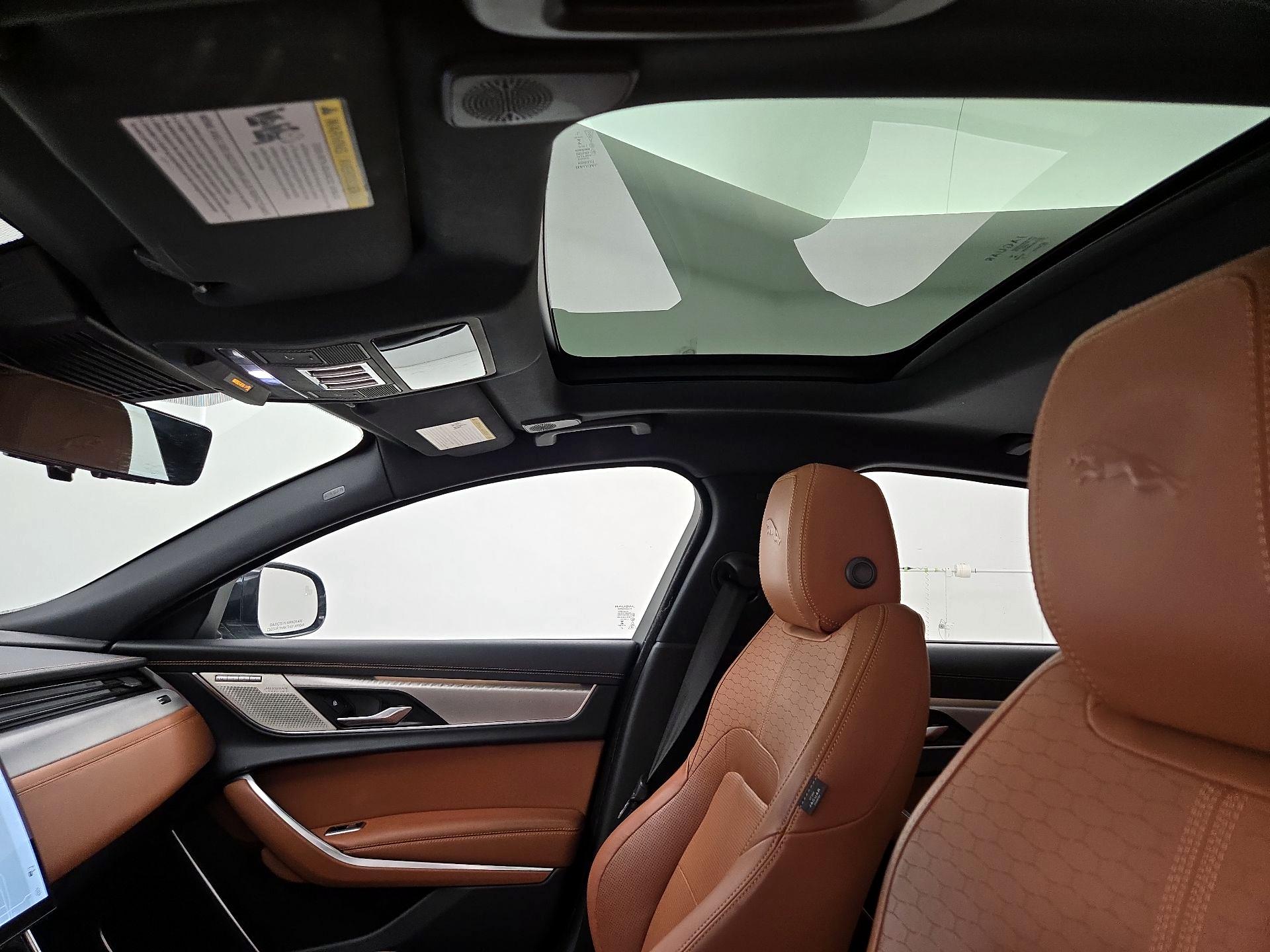 Thumbnail: 2022 Jaguar XF - 20