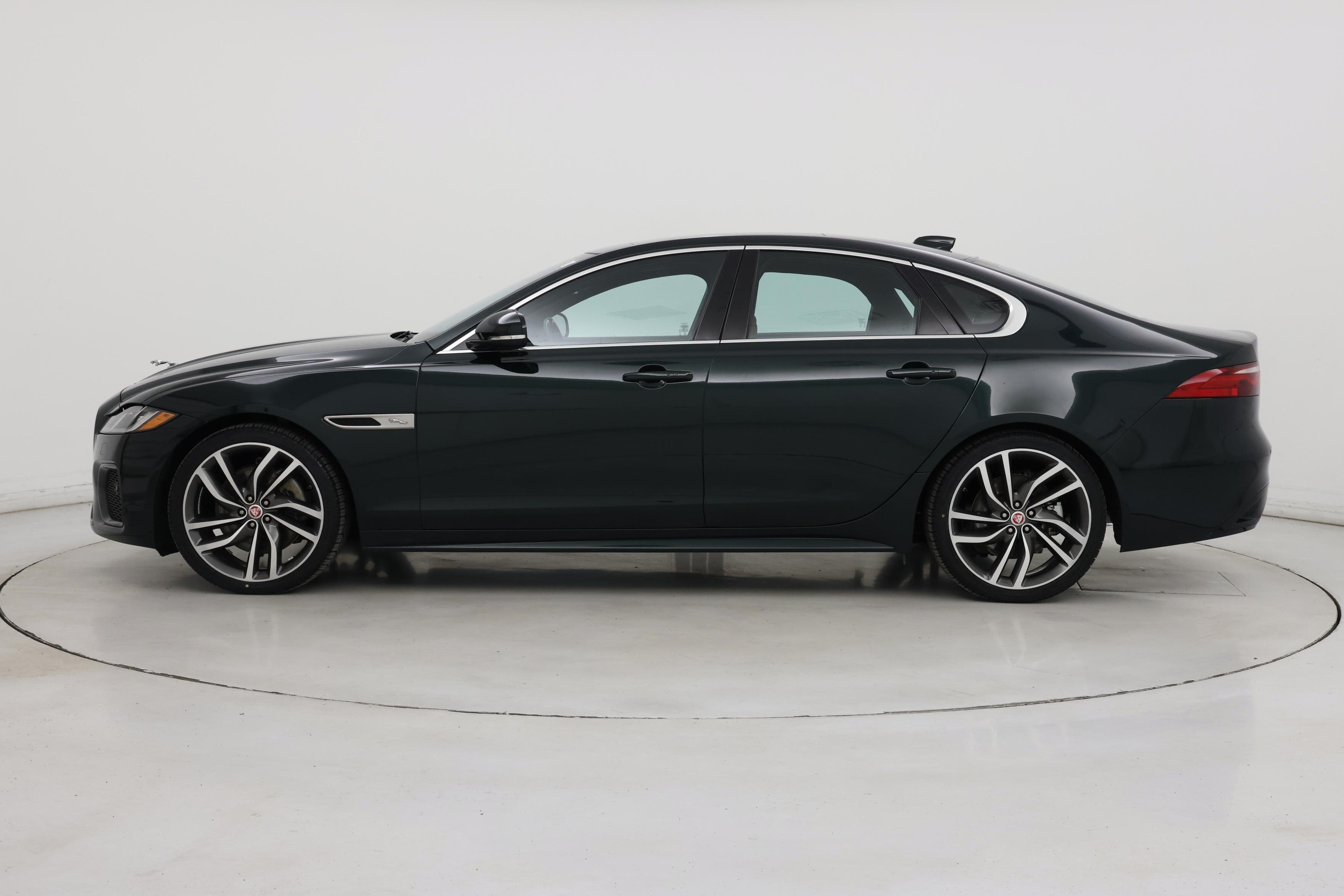 Thumbnail: 2022 Jaguar XF - 3