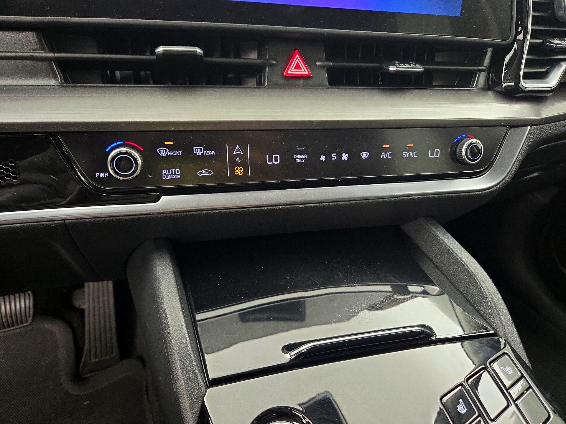 Thumbnail: 2025 Kia Sportage - 17