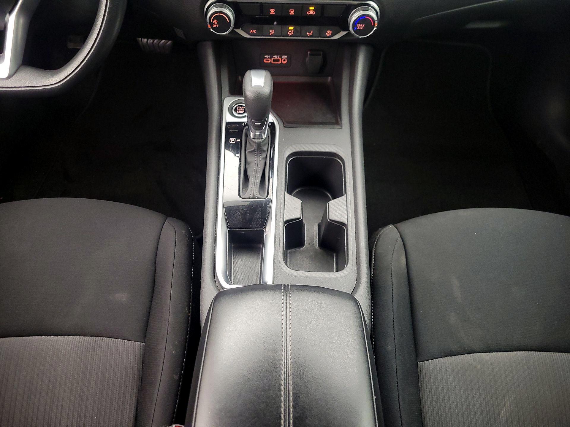 Thumbnail: 2023 Nissan Sentra - 17