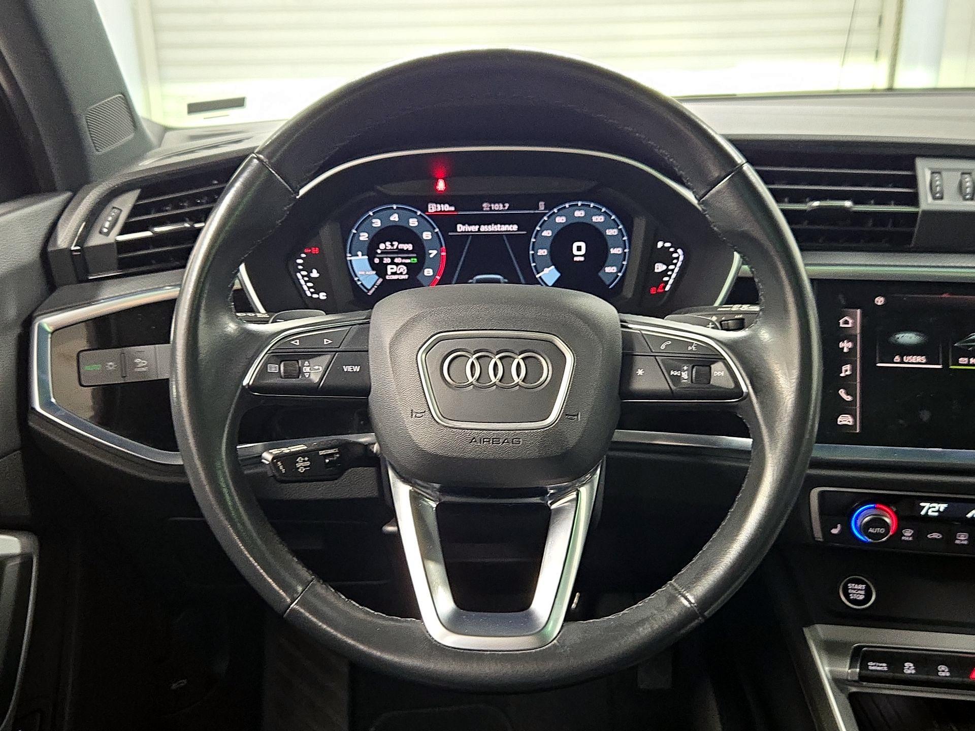 Thumbnail: 2024 Audi Q3 - 10