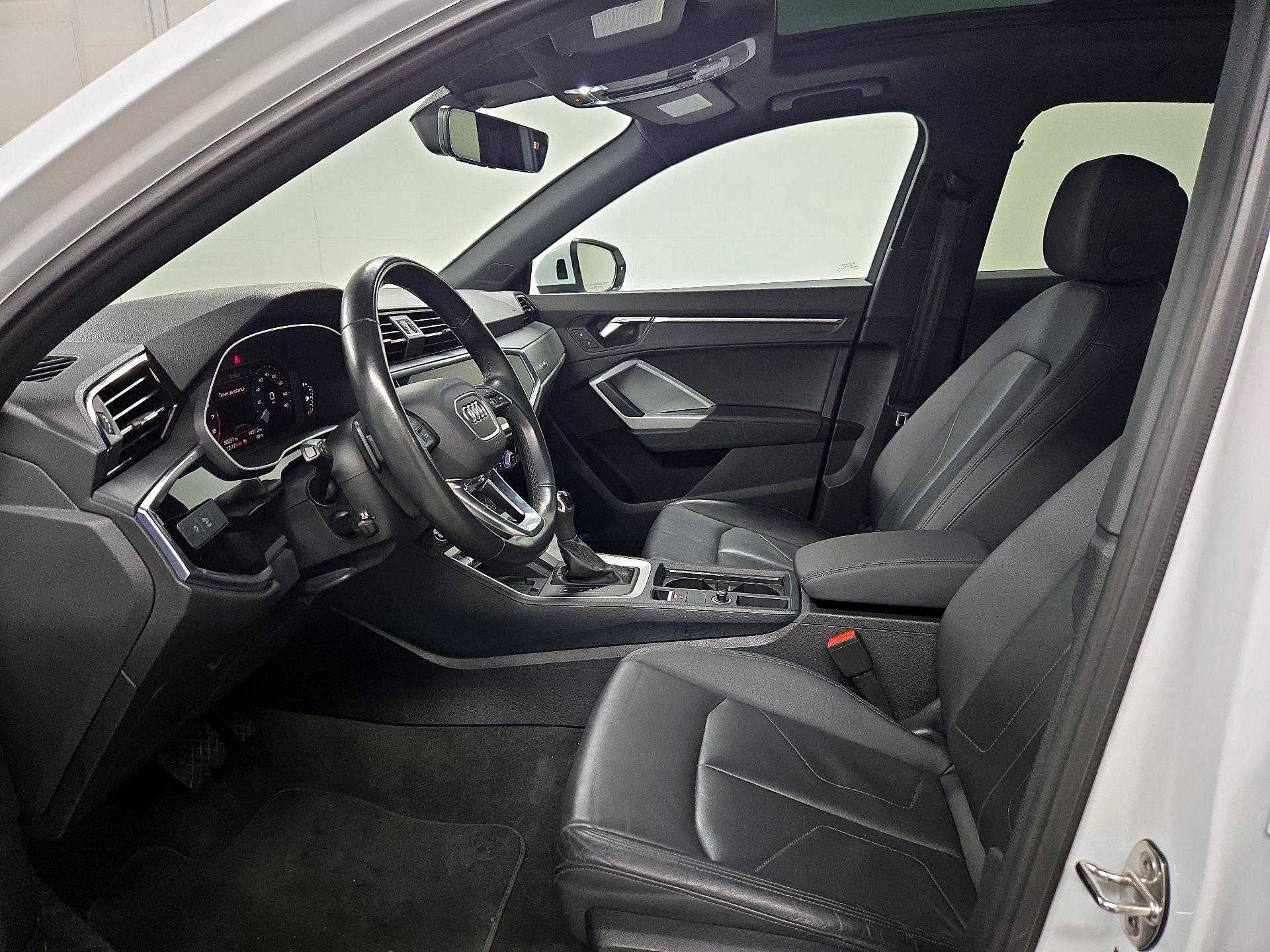 Thumbnail: 2024 Audi Q3 - 11