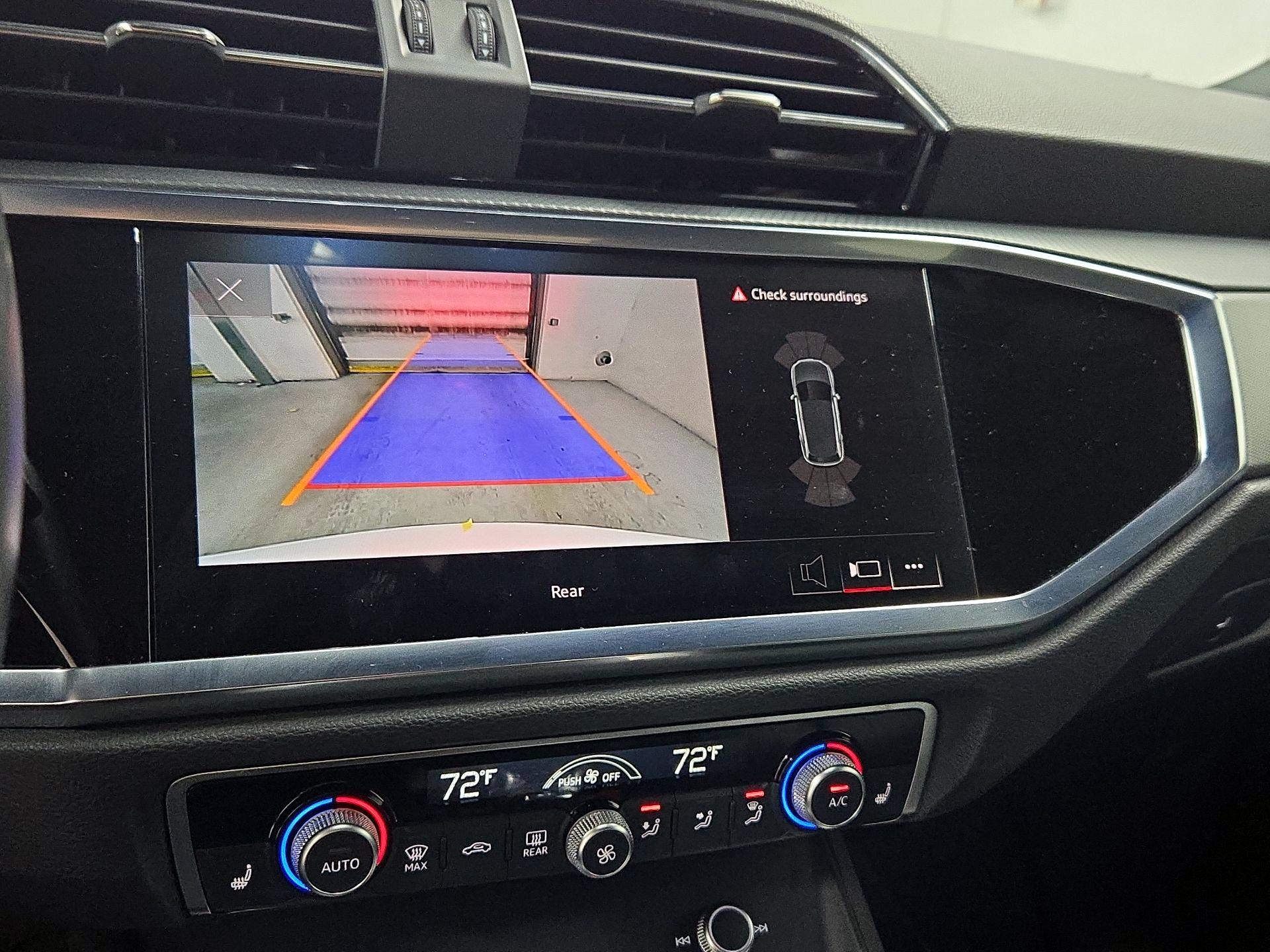 Thumbnail: 2024 Audi Q3 - 14