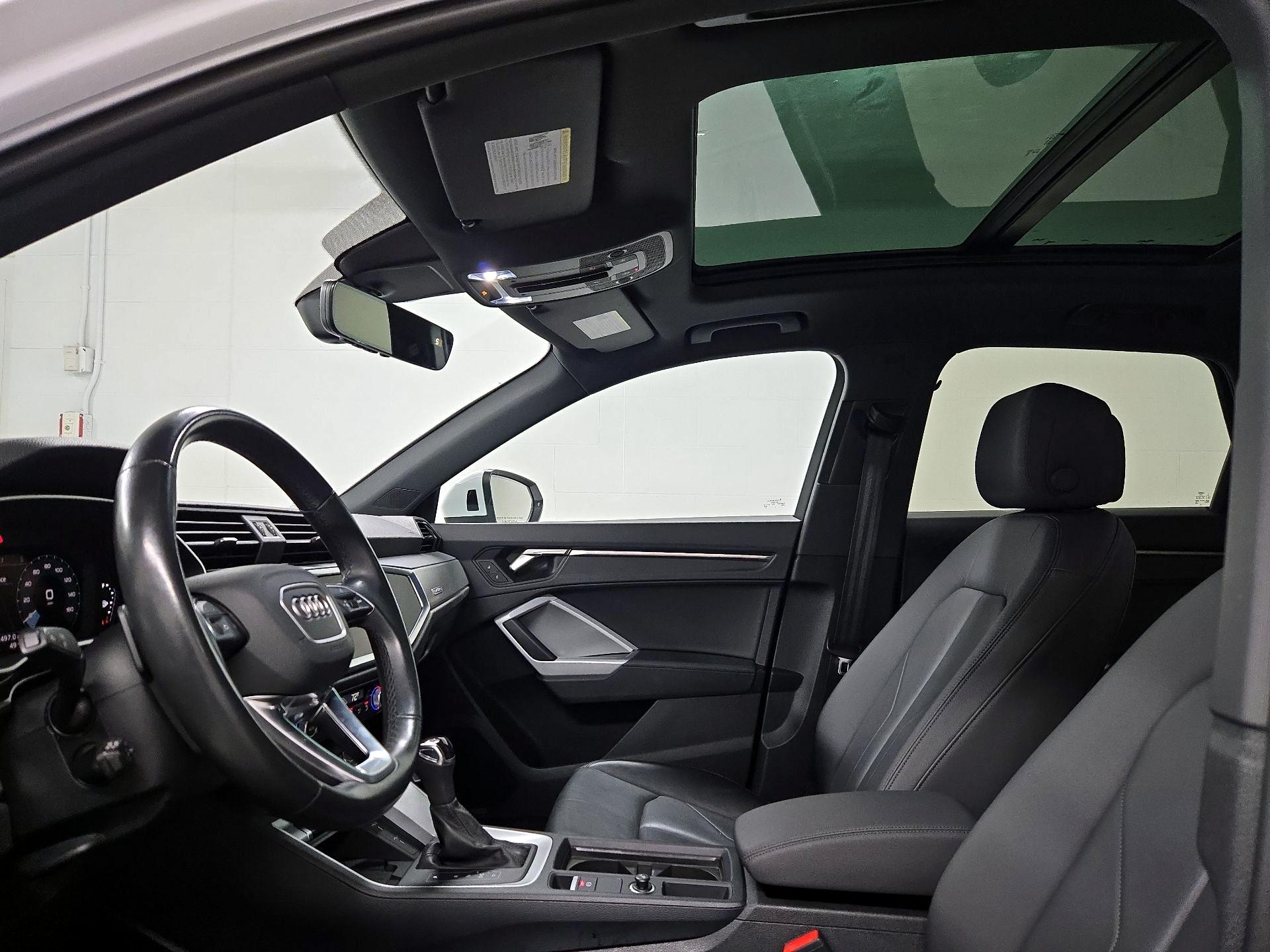 Thumbnail: 2024 Audi Q3 - 19